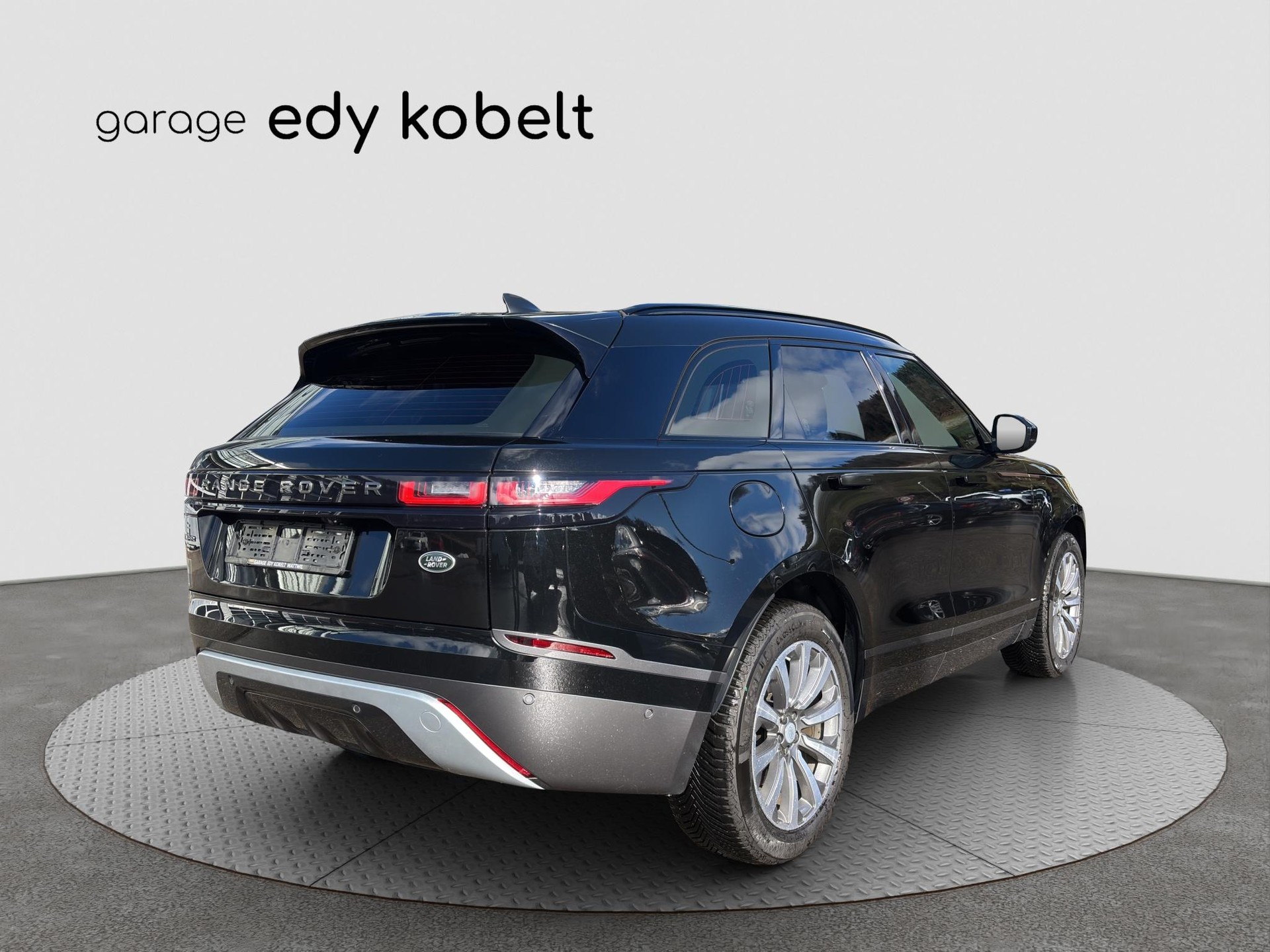 LAND ROVER Range Rover Velar 2.0 D 240 R-Dynamic SE-image-20