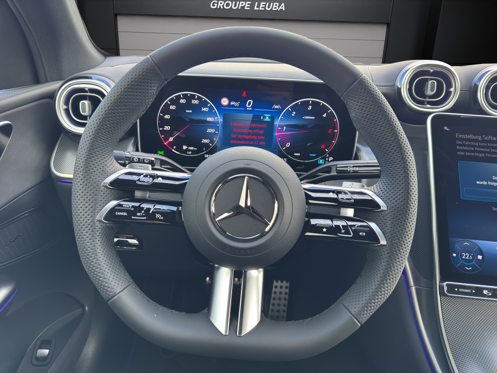 MERCEDES-BENZ GLC 220 d 4Matic 9G-Tronic-image-10
