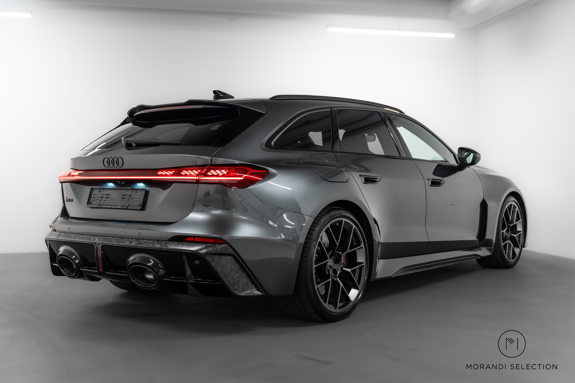 AUDI RS5 Avant 2.9 V6 TFSI e quattro T-Tronic-showroom-element-2