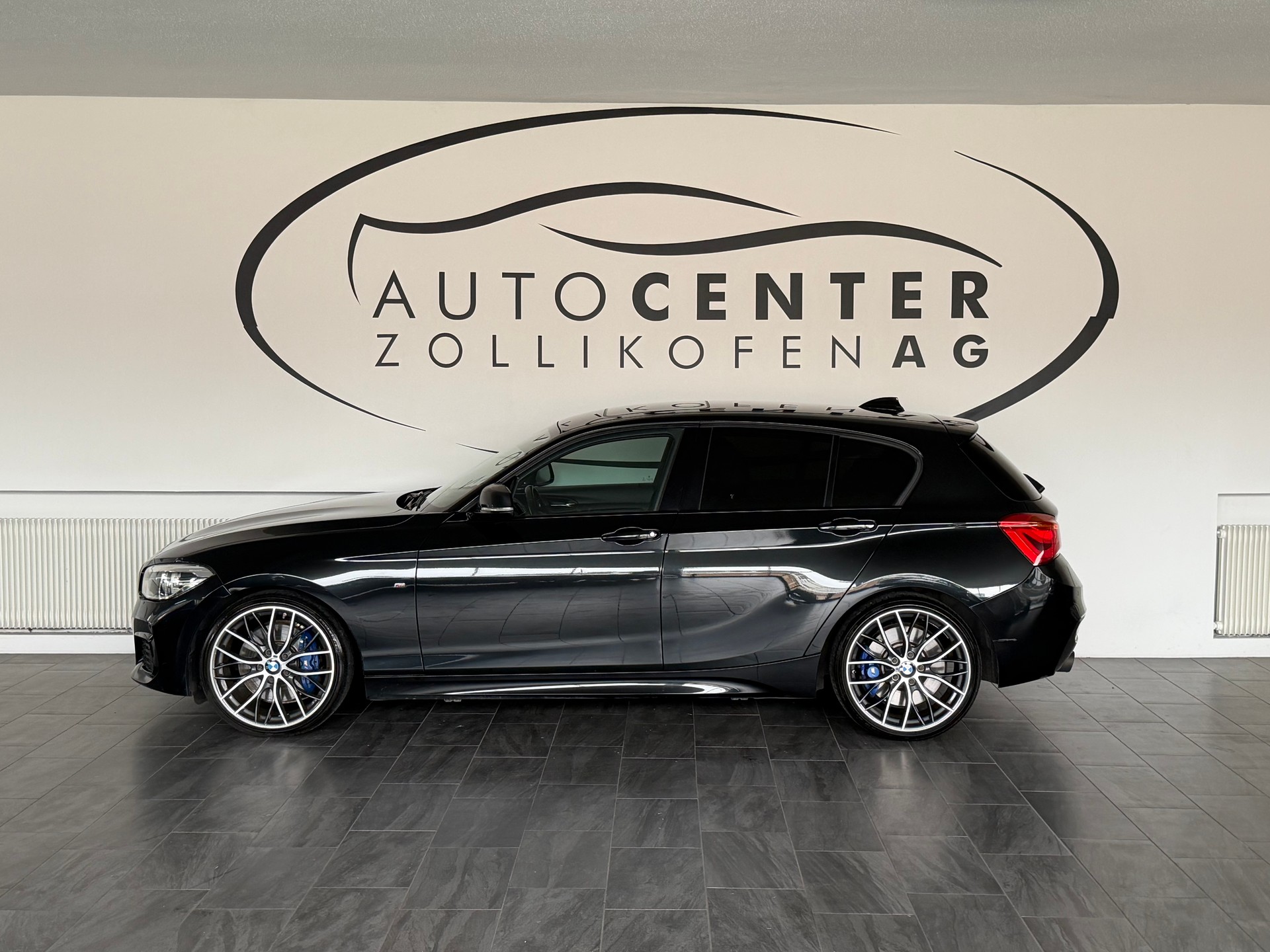 BMW M140i xDrive Steptronic-image-4