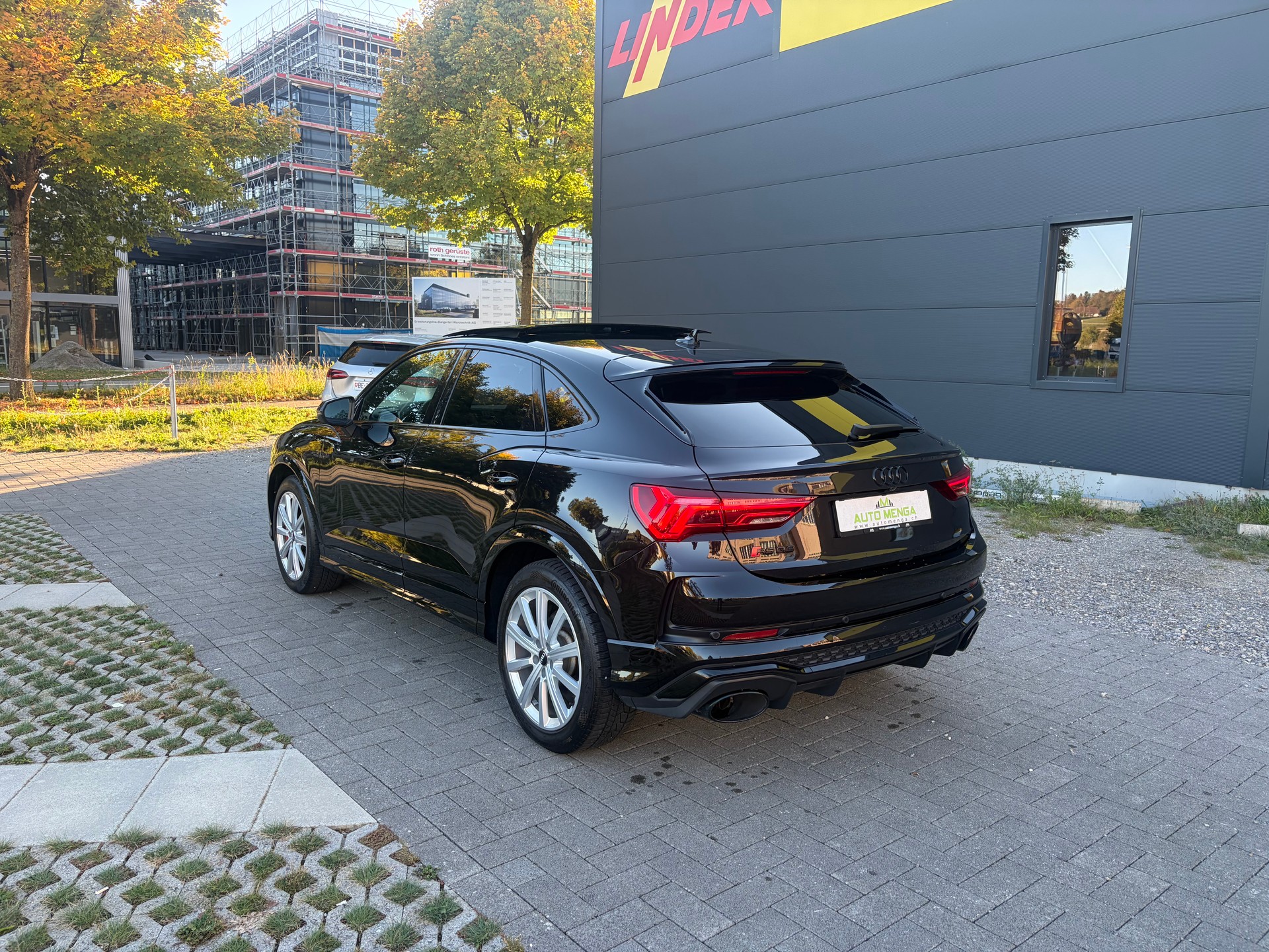 AUDI RS Q3 Sportback quattro S tronic-image-6