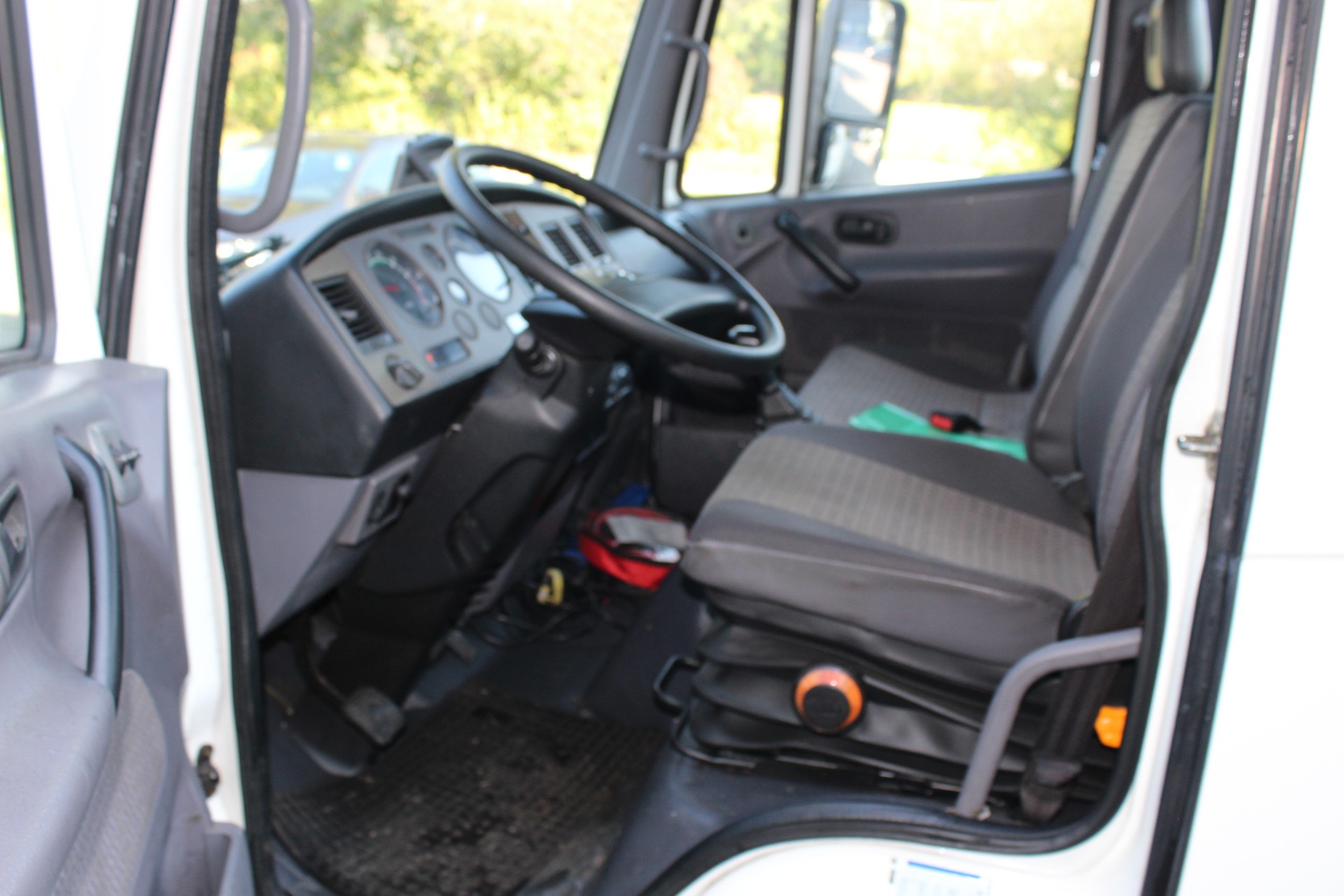 NISSAN ATLEON-image-6