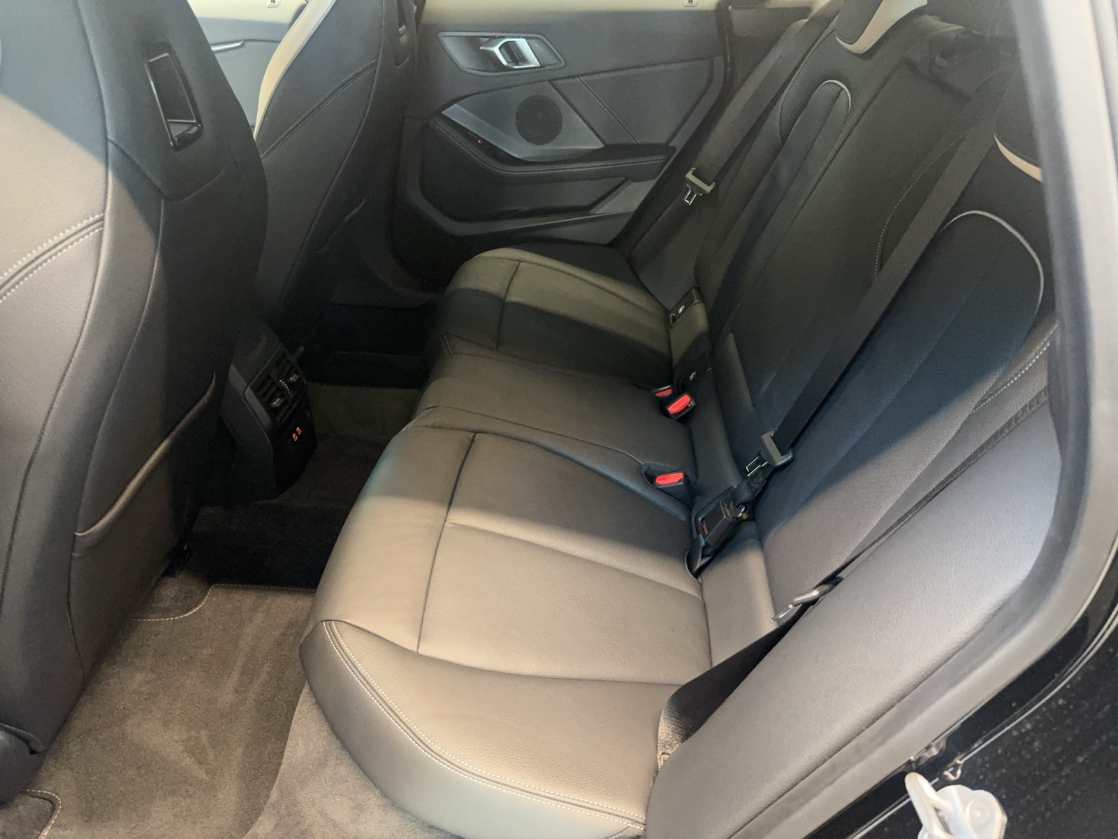 BMW 220d xDrive Gran Coupe M Sport-image-10