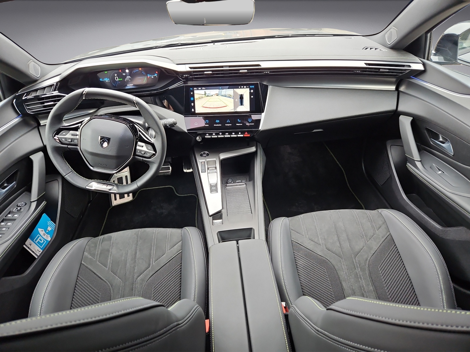 PEUGEOT 308 e GT 54kWh-image-12
