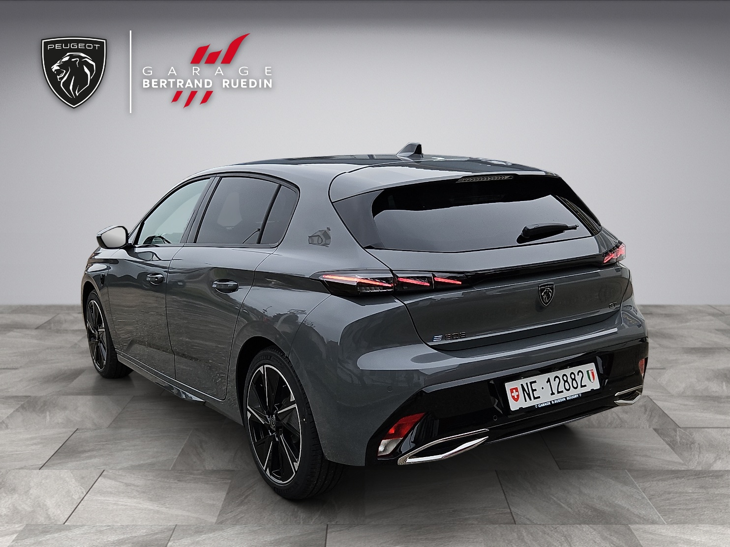 PEUGEOT 308 e GT 54kWh-showroom-element-1