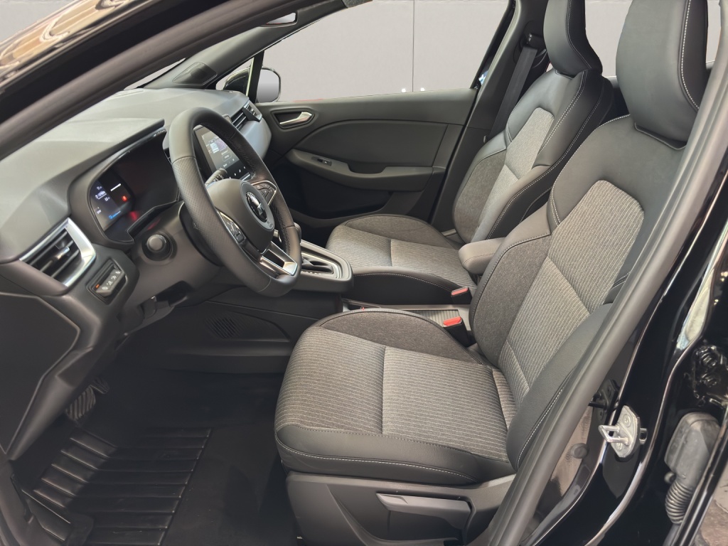 MITSUBISHI Colt 1.6 HEV Intense-image-6