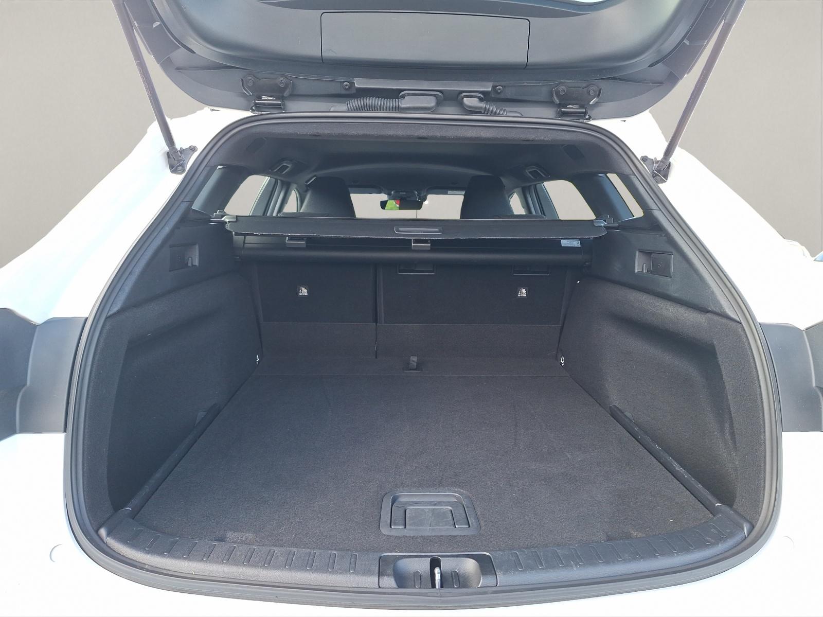 TOYOTA Corolla Touring Sports 1.8 HSD Comfort-image-10