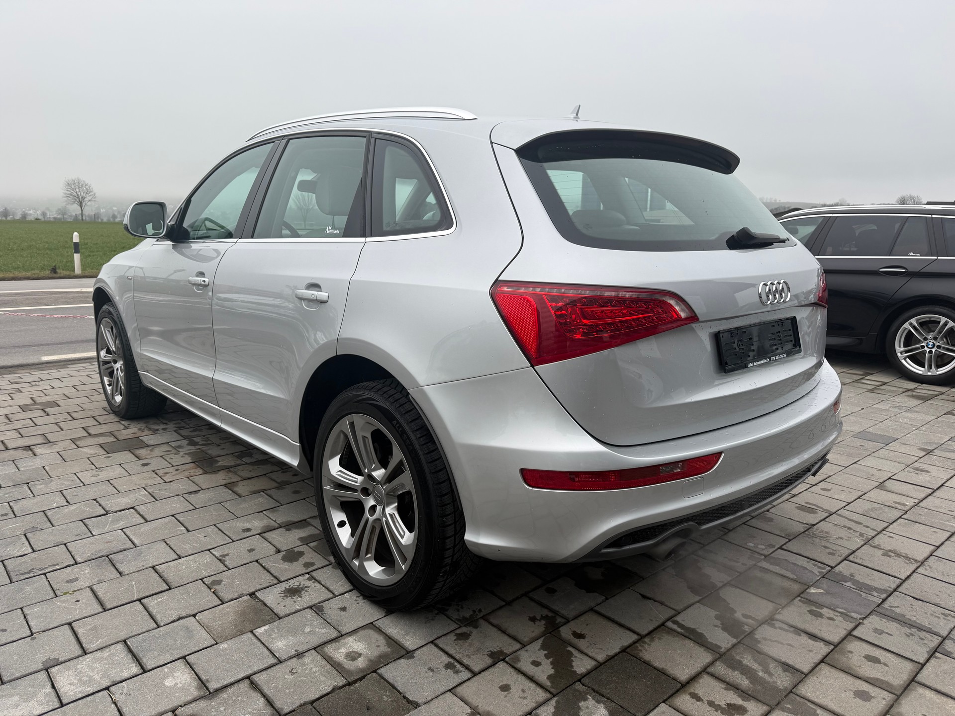 AUDI Q5 2.0 TFSI quattro S-tronic-image-6