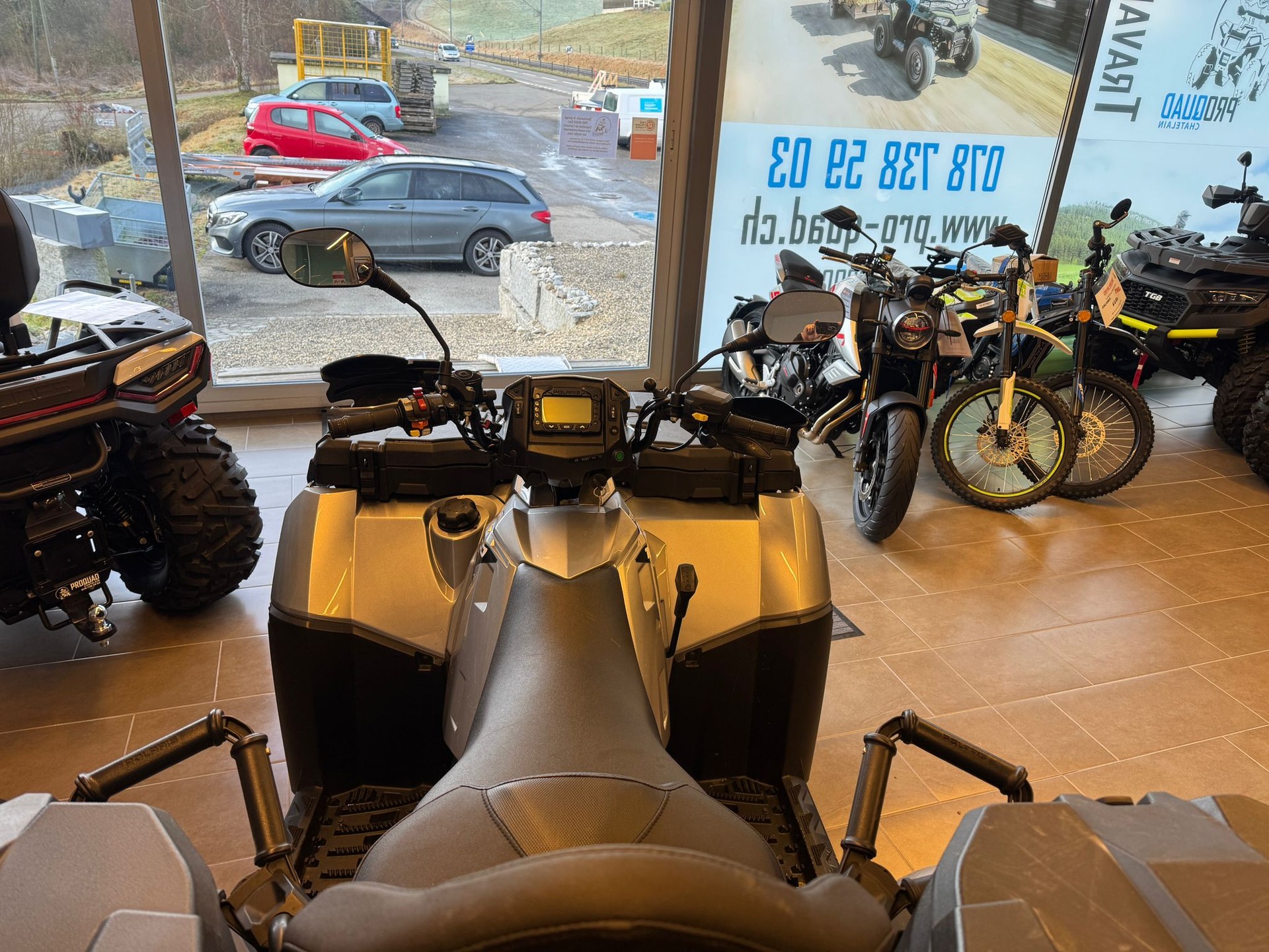 POLARIS Sportsman 1000 Touring-image-5