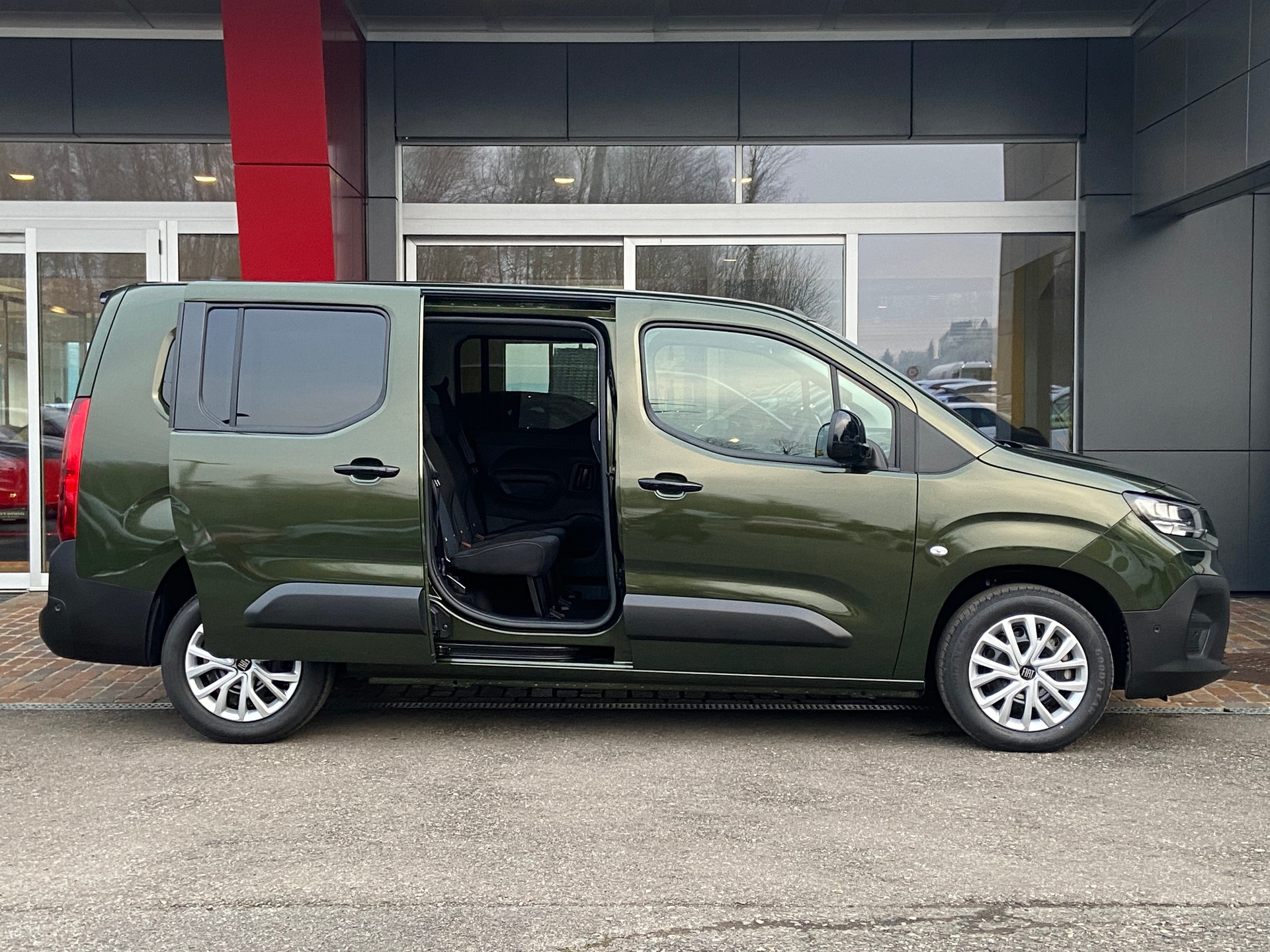 FIAT Doblo L2 1.5 BlueHDi Automat - 7 Plätze-image-23