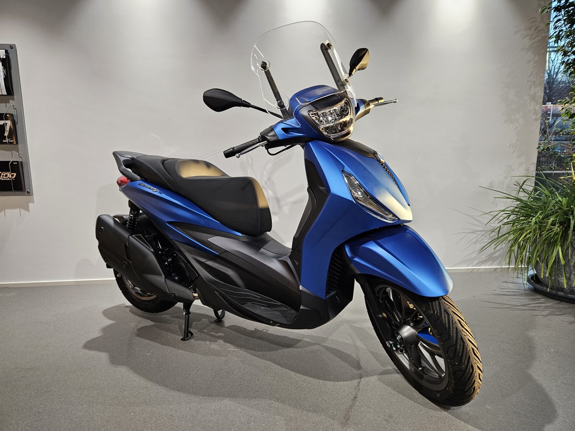 PIAGGIO Beverly 400 Sport E5+-image-3