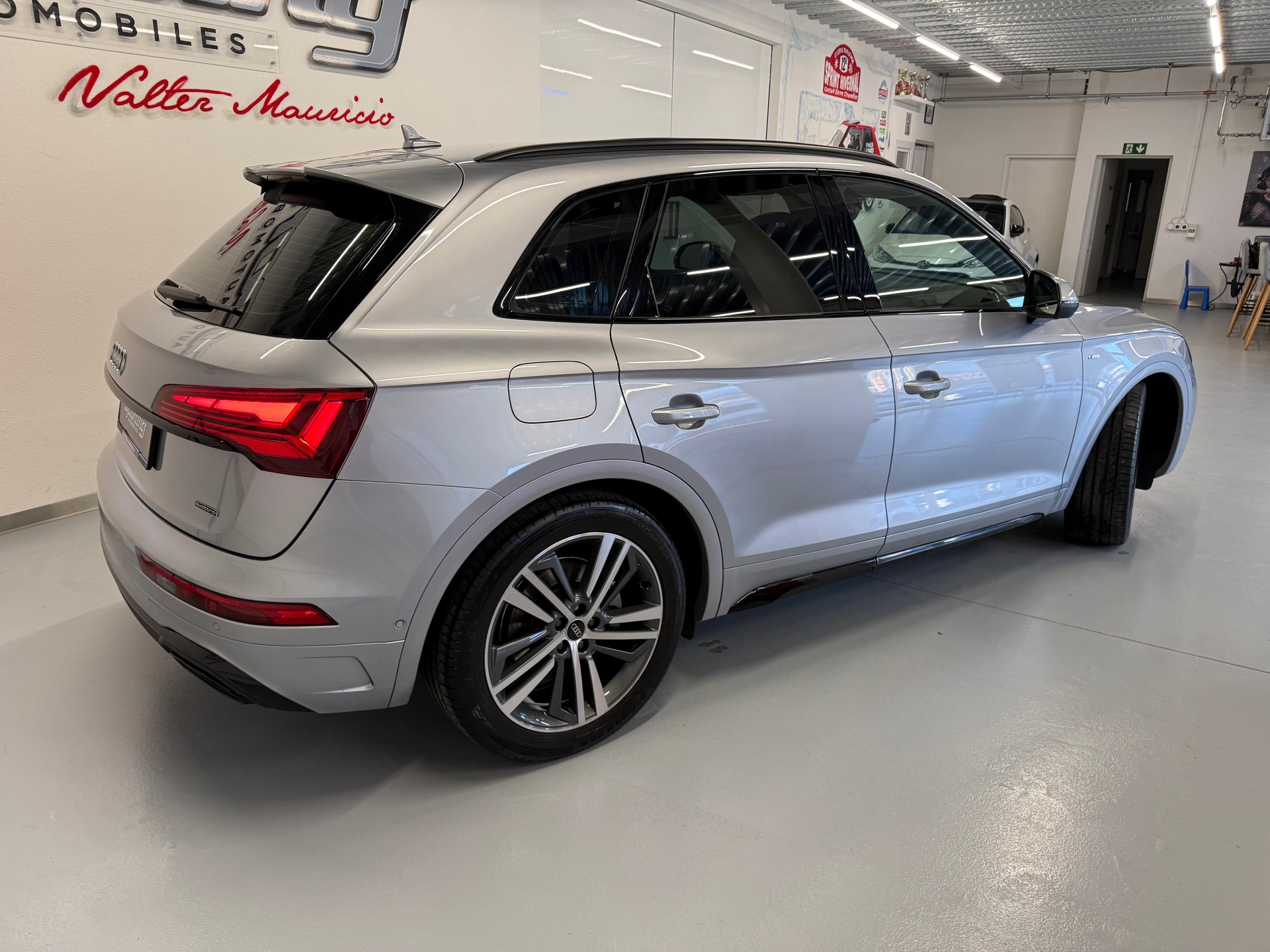 AUDI Q5 40 TDI S-line quattro S-tronic-image-7