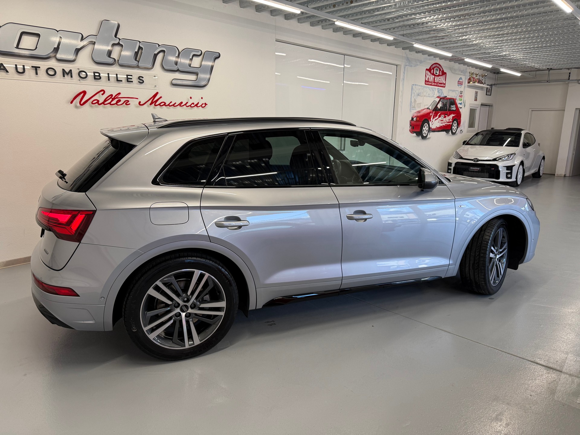 AUDI Q5 40 TDI S-line quattro S-tronic-image-8