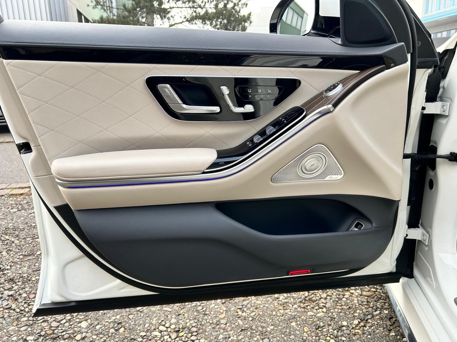 MERCEDES-BENZ S 400 d AMG Line 4matic lang-image-21