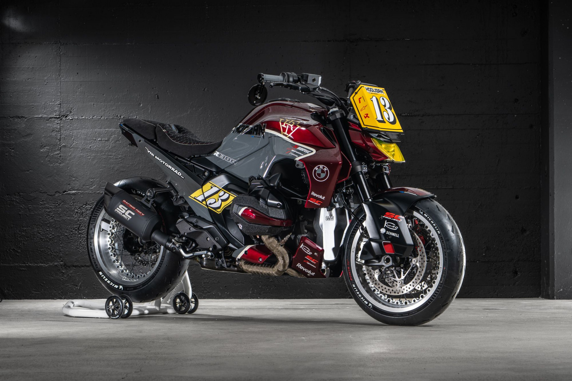 BMW R 1300 R "HOOLIGAN 13" by VTR Customs-image-0