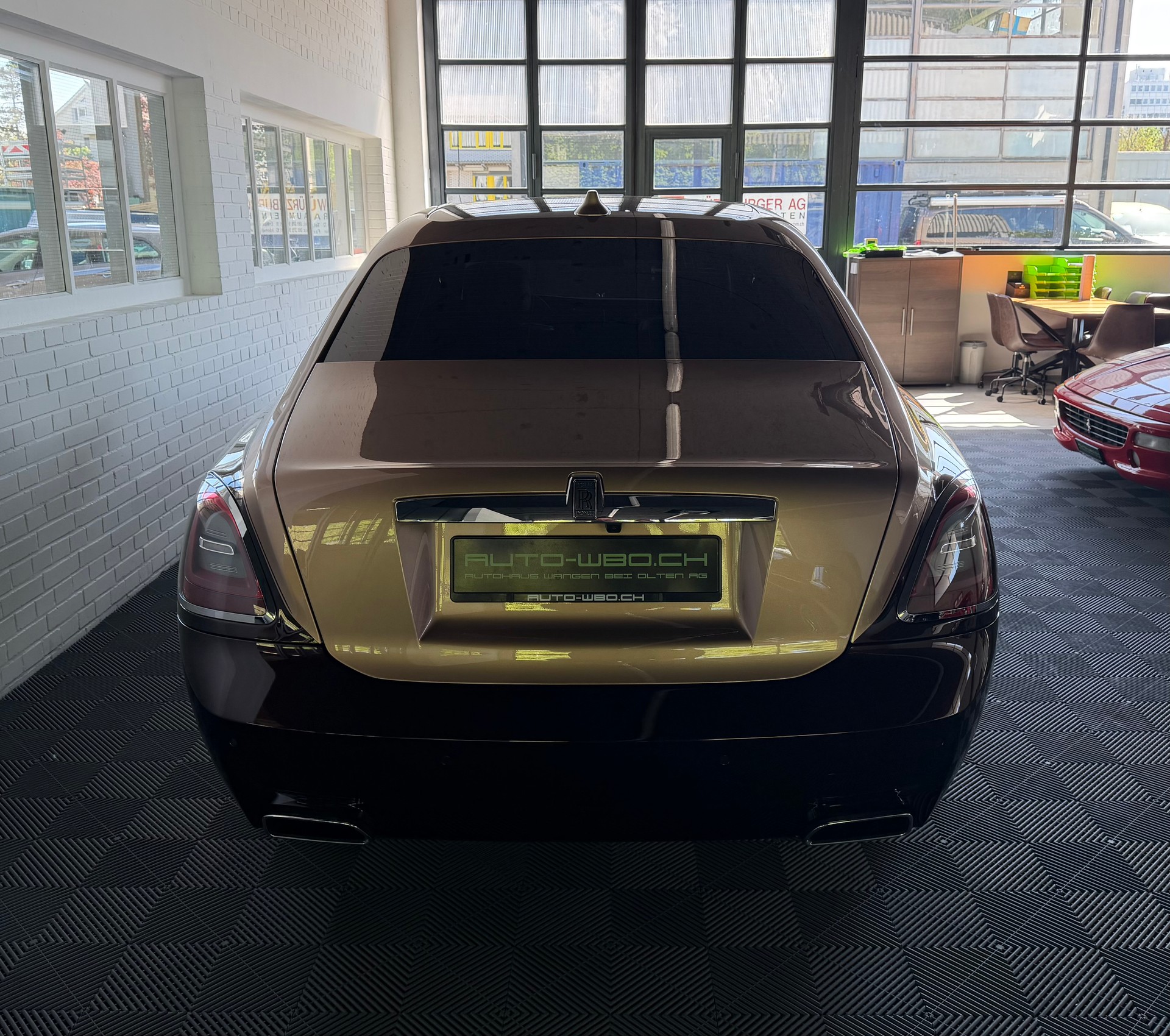 ROLLS-ROYCE Ghost II 6.75 V12 571 PS ( CH )-showroom-element-3