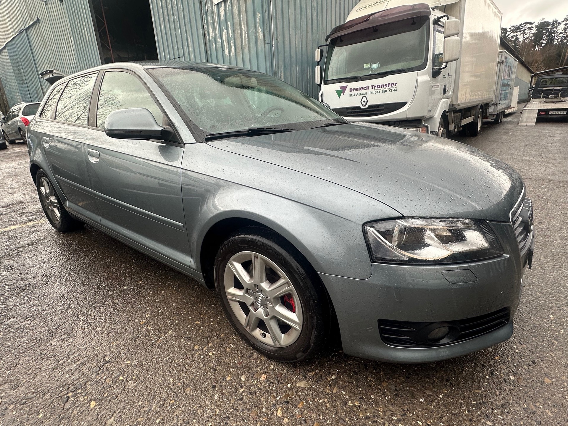 AUDI A3 Sportback 1.8 TFSI Ambiente quattro-image-11