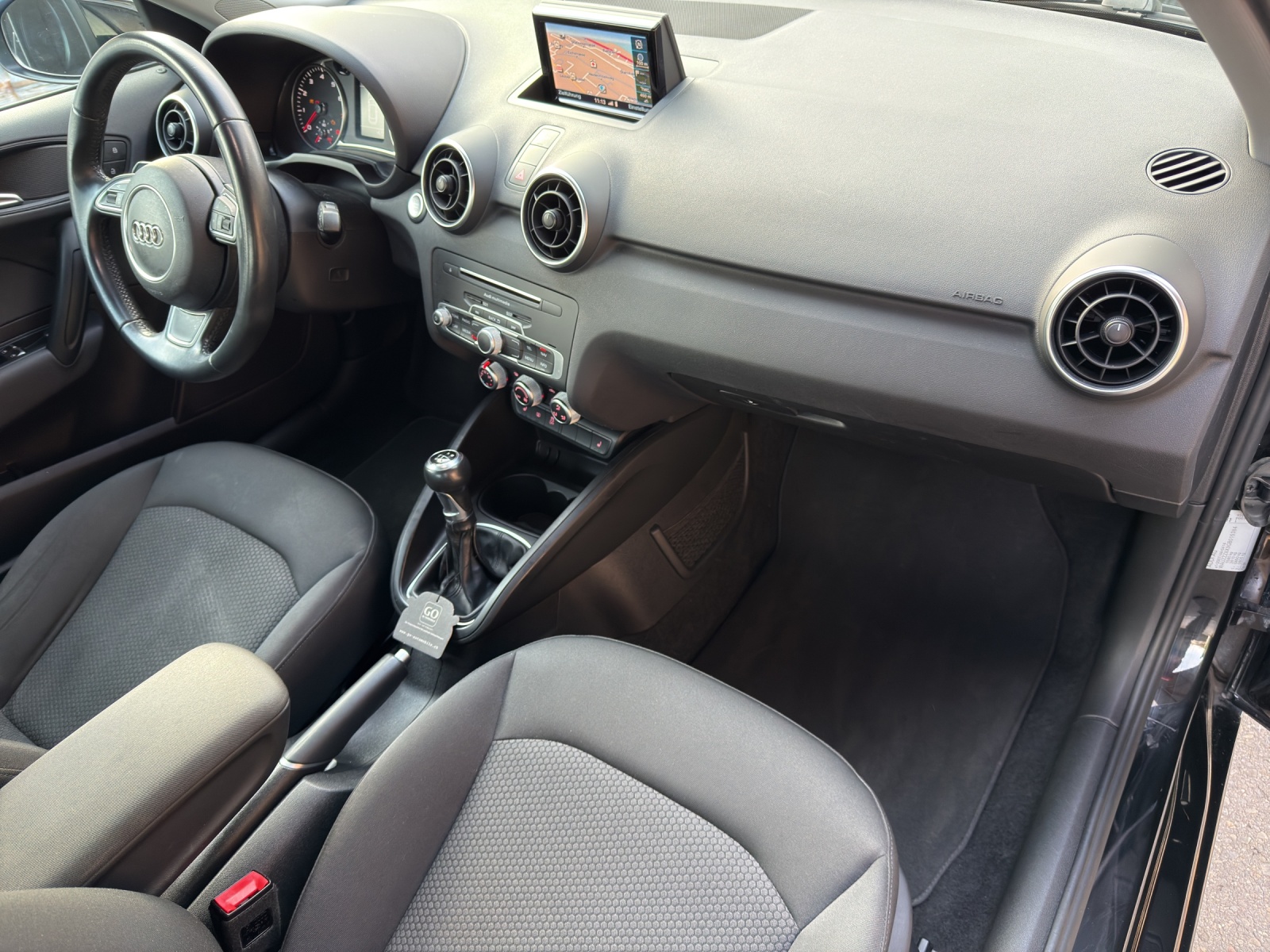 AUDI A1 Sportback 1.0 TFSI ultra *HANDSCHALTUNG*-image-12