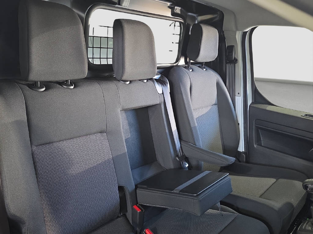 PEUGEOT Expert Kaw. Standard 1.5 BlueHDi 120 PS-image-12