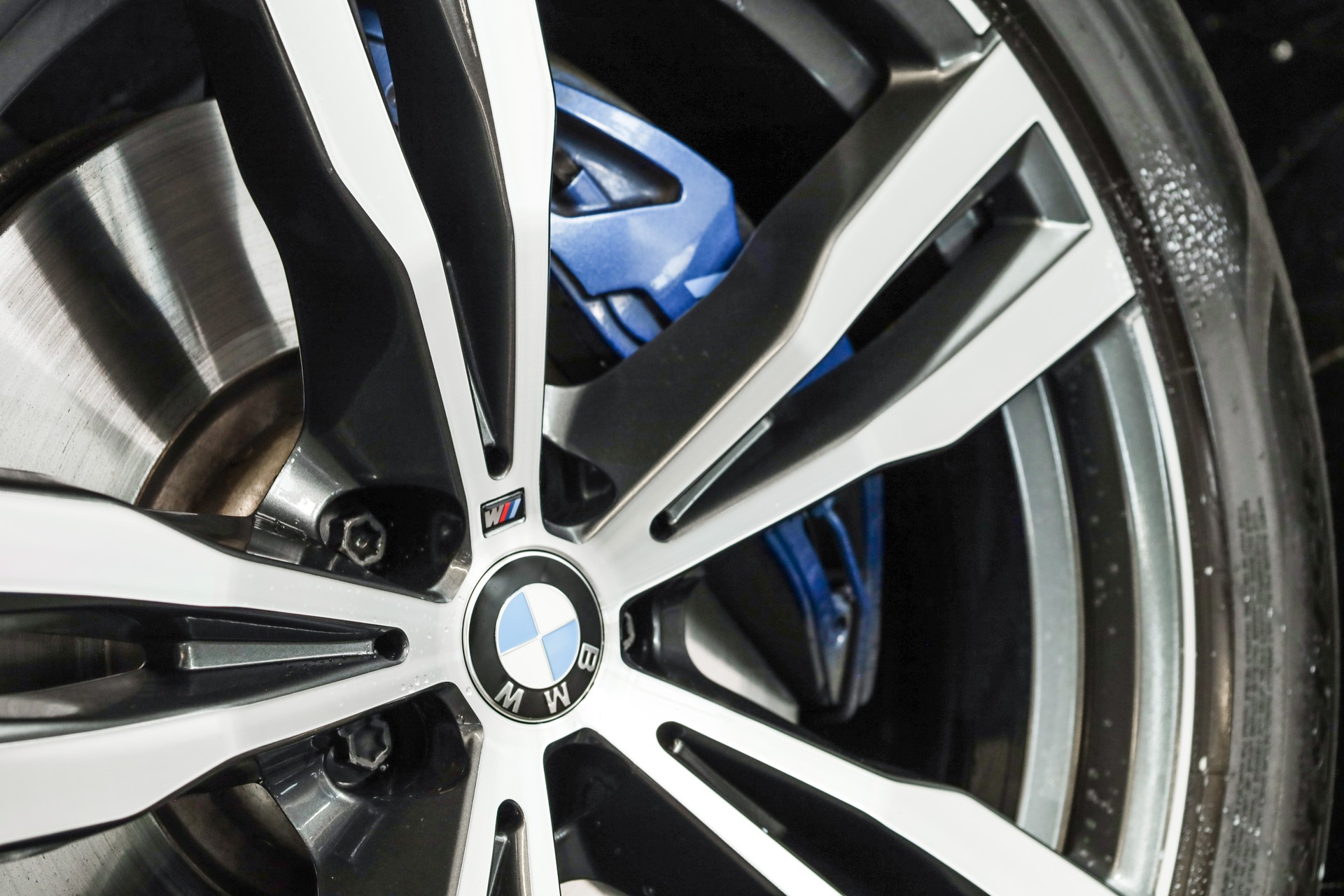 BMW X7 xDrive 48V M60i Steptronic M Sport Pro-image-16