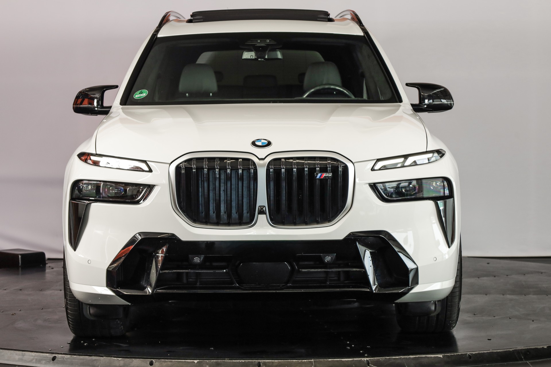 BMW X7 xDrive 48V M60i Steptronic M Sport Pro-showroom-element-1