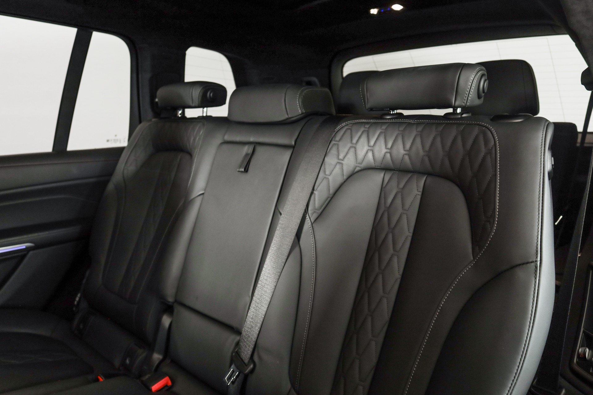 BMW X7 xDrive 48V M60i Steptronic M Sport Pro-image-11