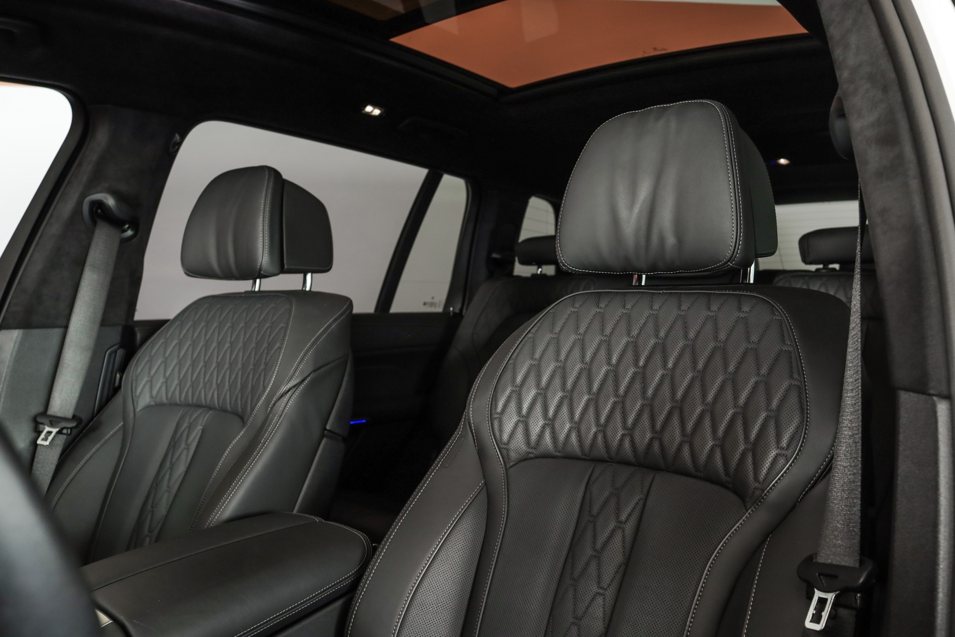 BMW X7 xDrive 48V M60i Steptronic M Sport Pro-image-10