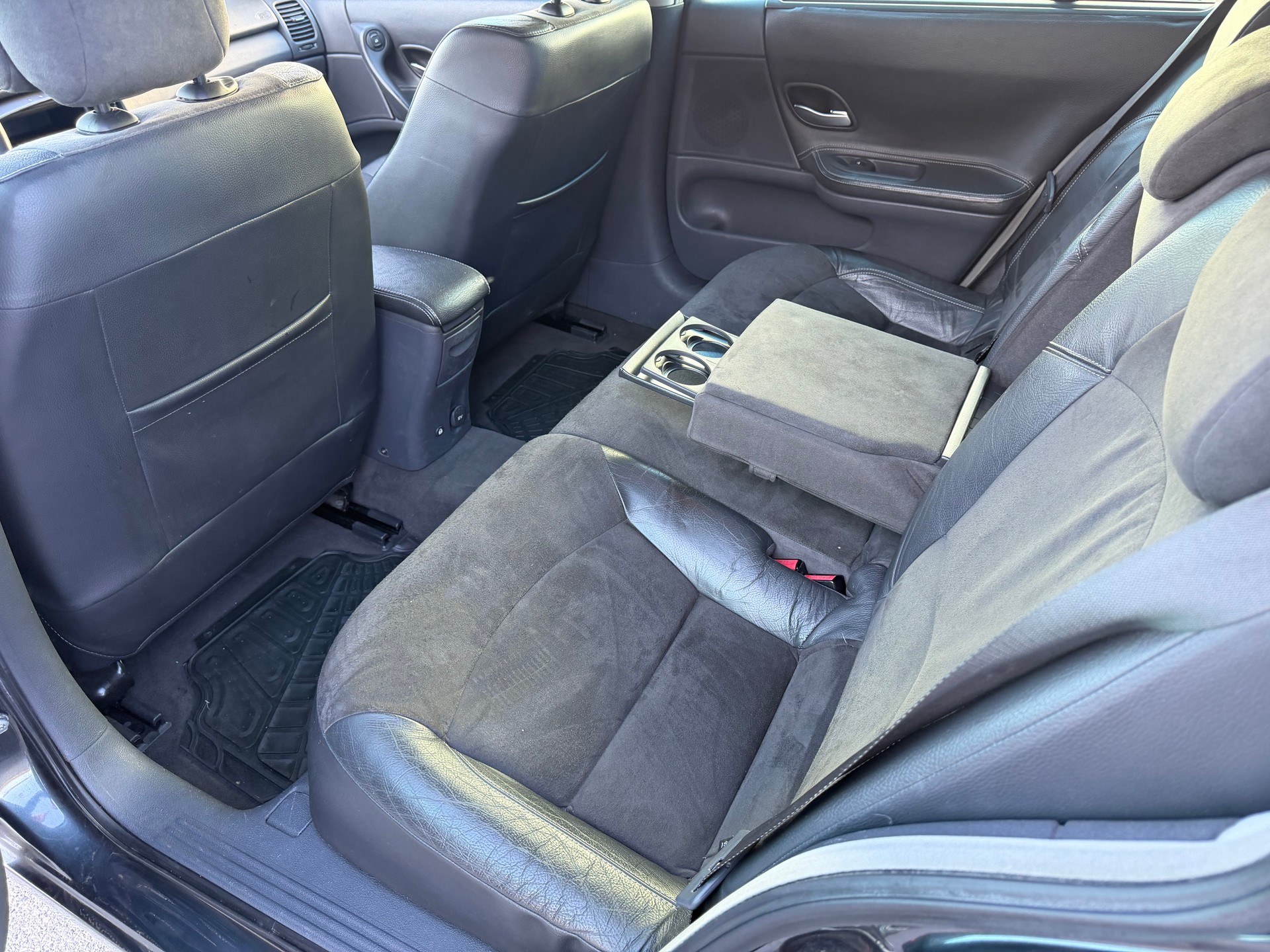 RENAULT Laguna Grandtour 2.2 dCi Dynamique-image-8