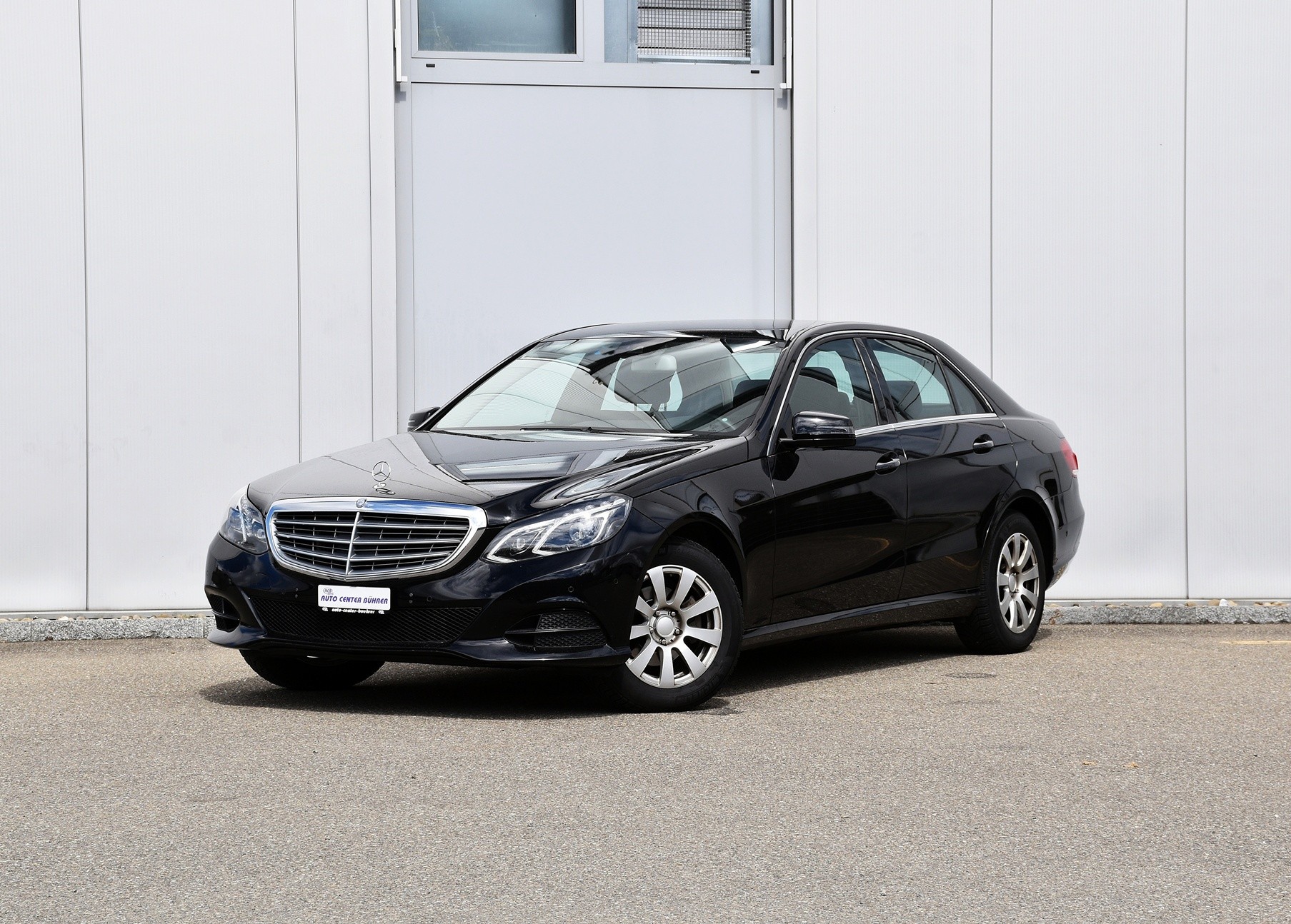 MERCEDES-BENZ E 220 CDI 7G-Tronic Classic