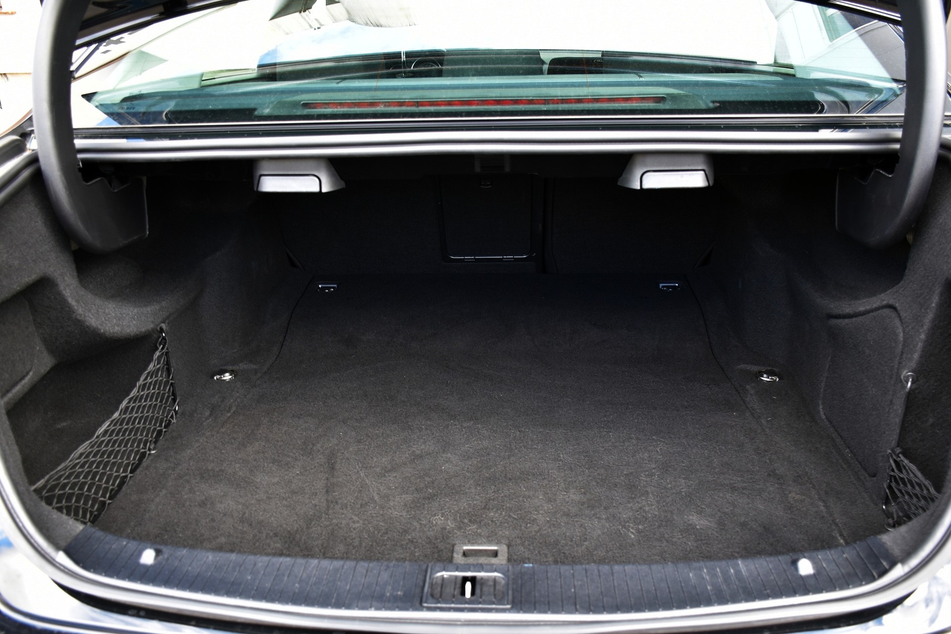 MERCEDES-BENZ E 220 CDI 7G-Tronic Classic-image-15