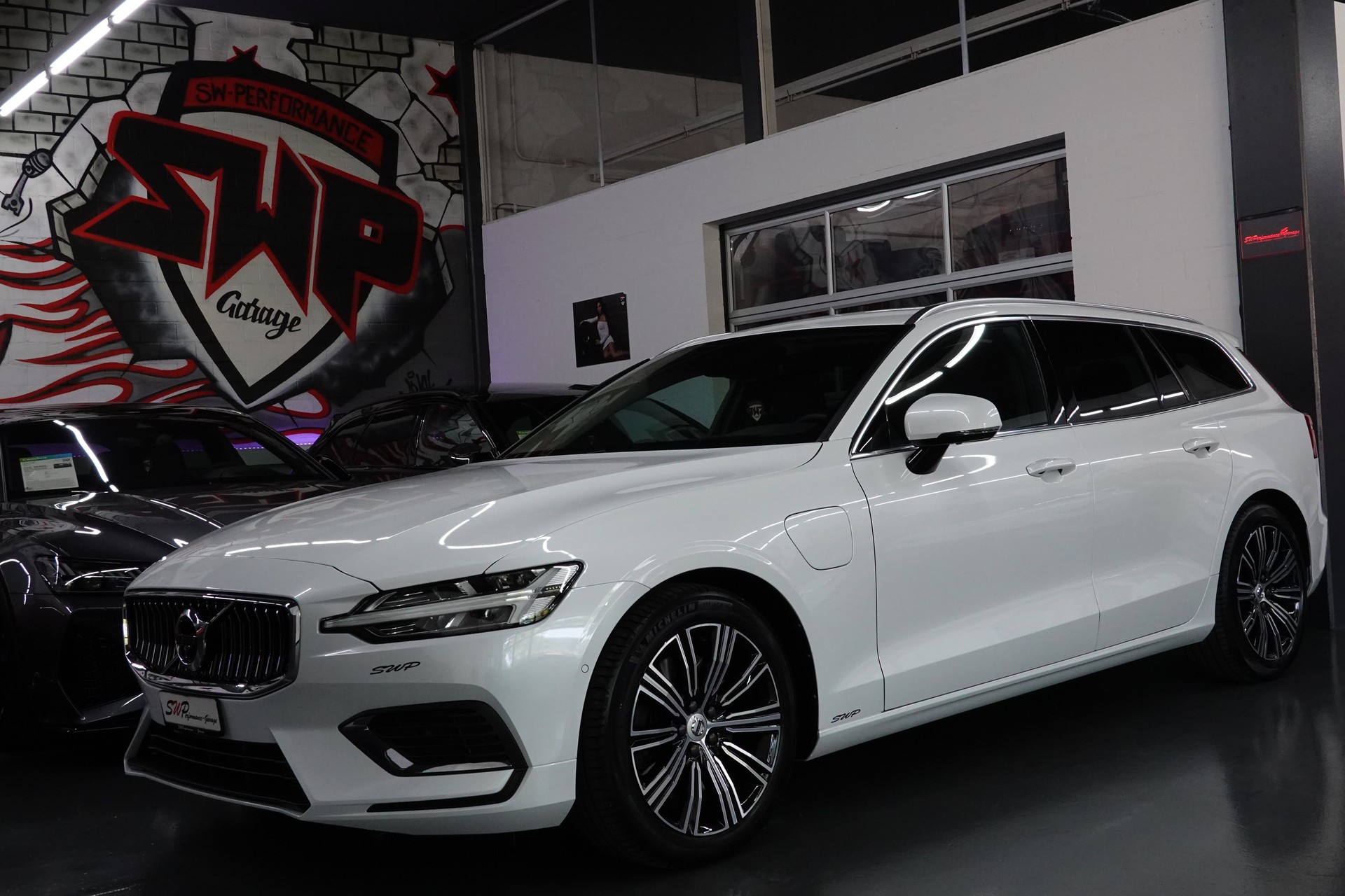VOLVO V60 T6 eAWD TWIN ENGINE INSCRIPTION GEARTRONIC CH-FZ