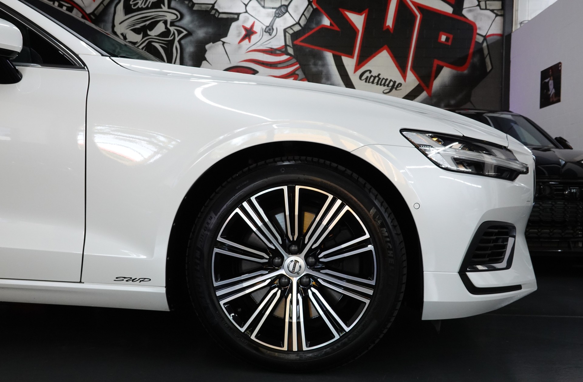 VOLVO V60 T6 eAWD TWIN ENGINE INSCRIPTION GEARTRONIC CH-FZ-image-16