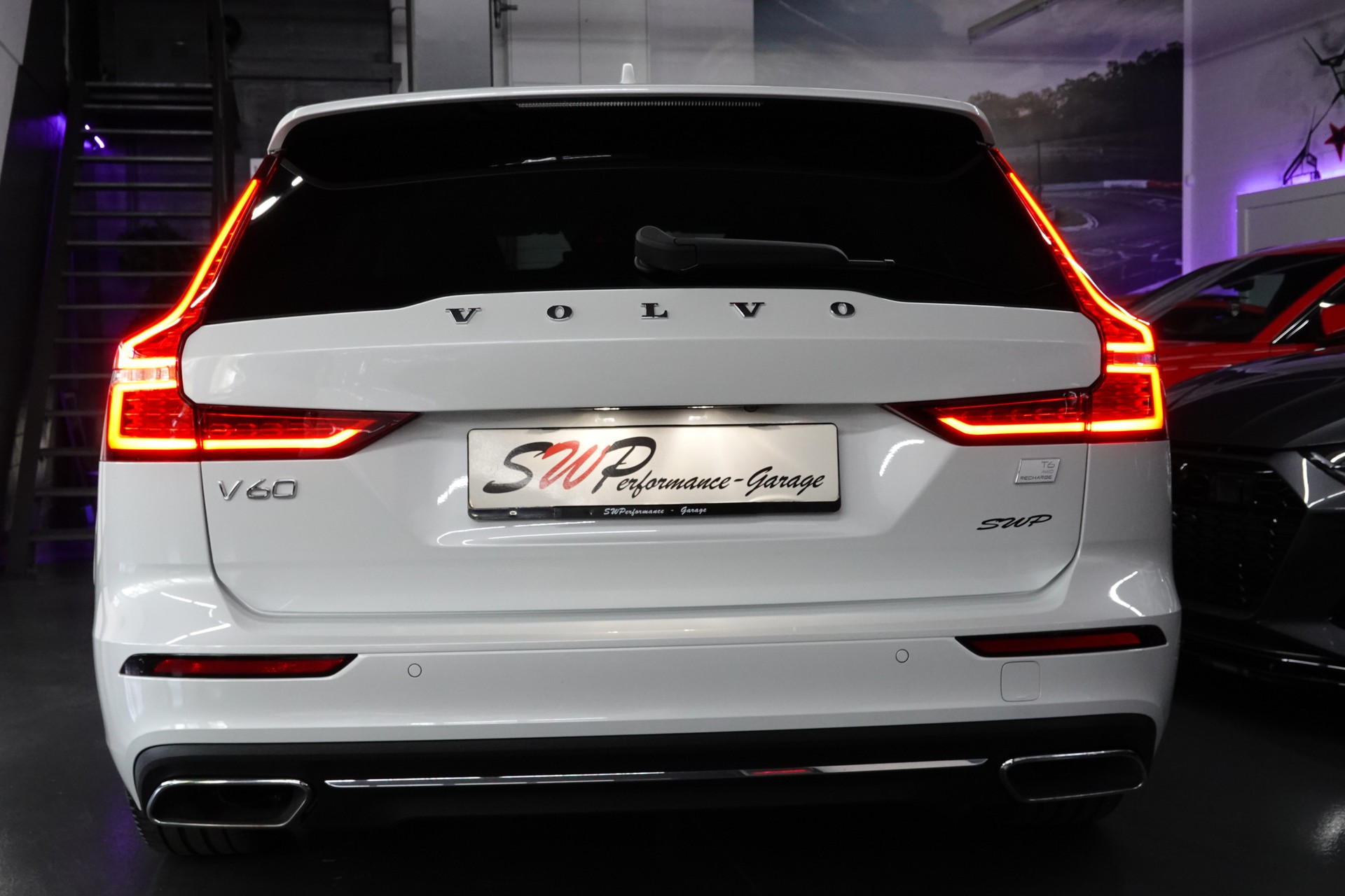 VOLVO V60 T6 eAWD TWIN ENGINE INSCRIPTION GEARTRONIC CH-FZ-image-12