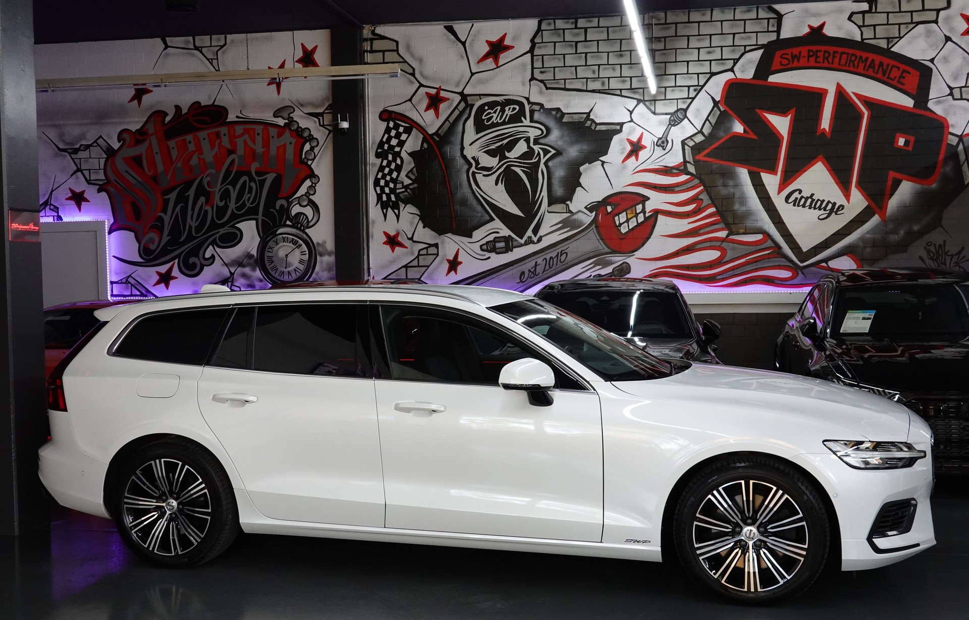 VOLVO V60 T6 eAWD TWIN ENGINE INSCRIPTION GEARTRONIC CH-FZ-image-15