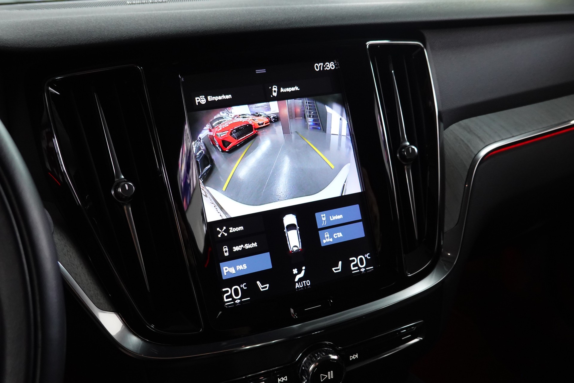 VOLVO V60 T6 eAWD TWIN ENGINE INSCRIPTION GEARTRONIC CH-FZ-image-24