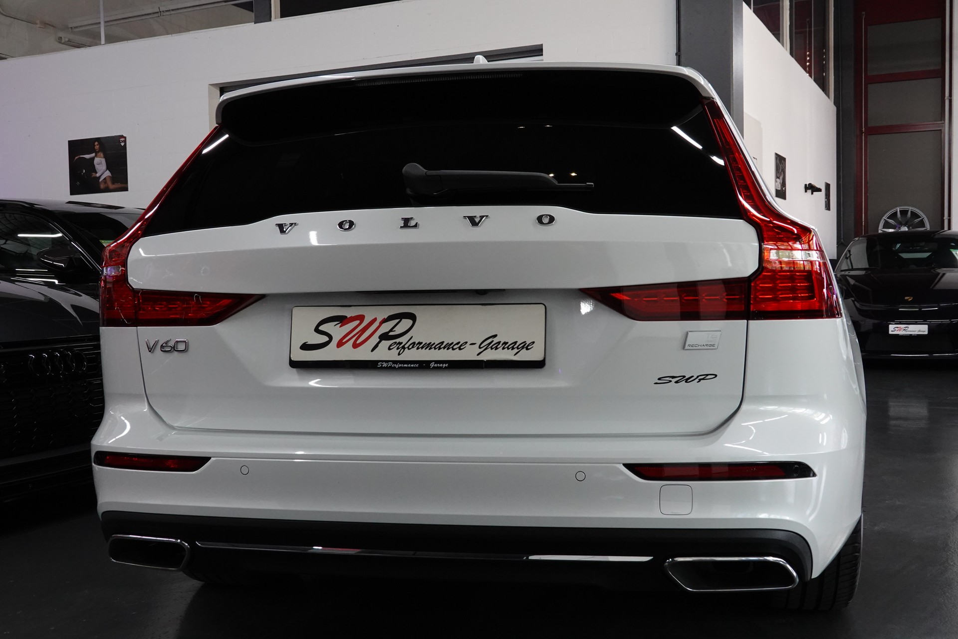 VOLVO V60 T6 eAWD TWIN ENGINE INSCRIPTION GEARTRONIC CH-FZ-image-19
