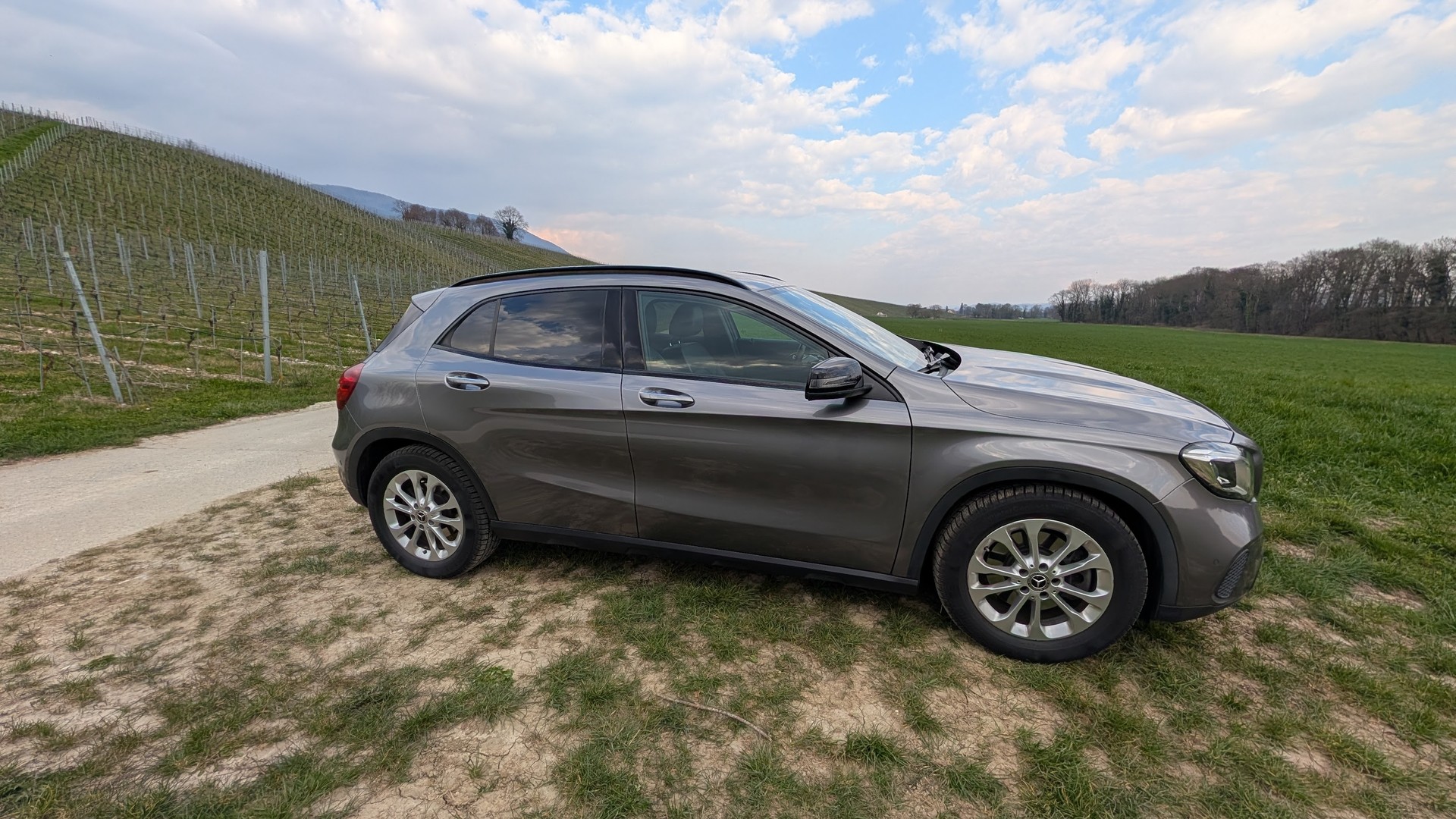 MERCEDES-BENZ GLA 220 Urban 4Matic 7G-DCT-image-5
