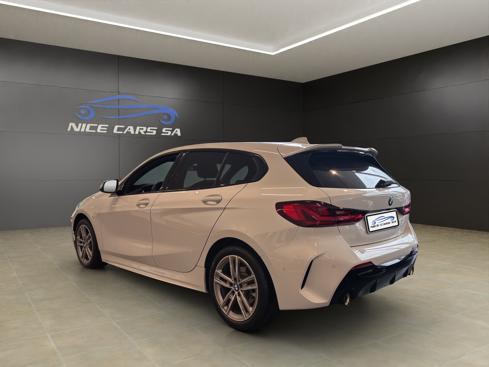 BMW 118d M Sport-image-5