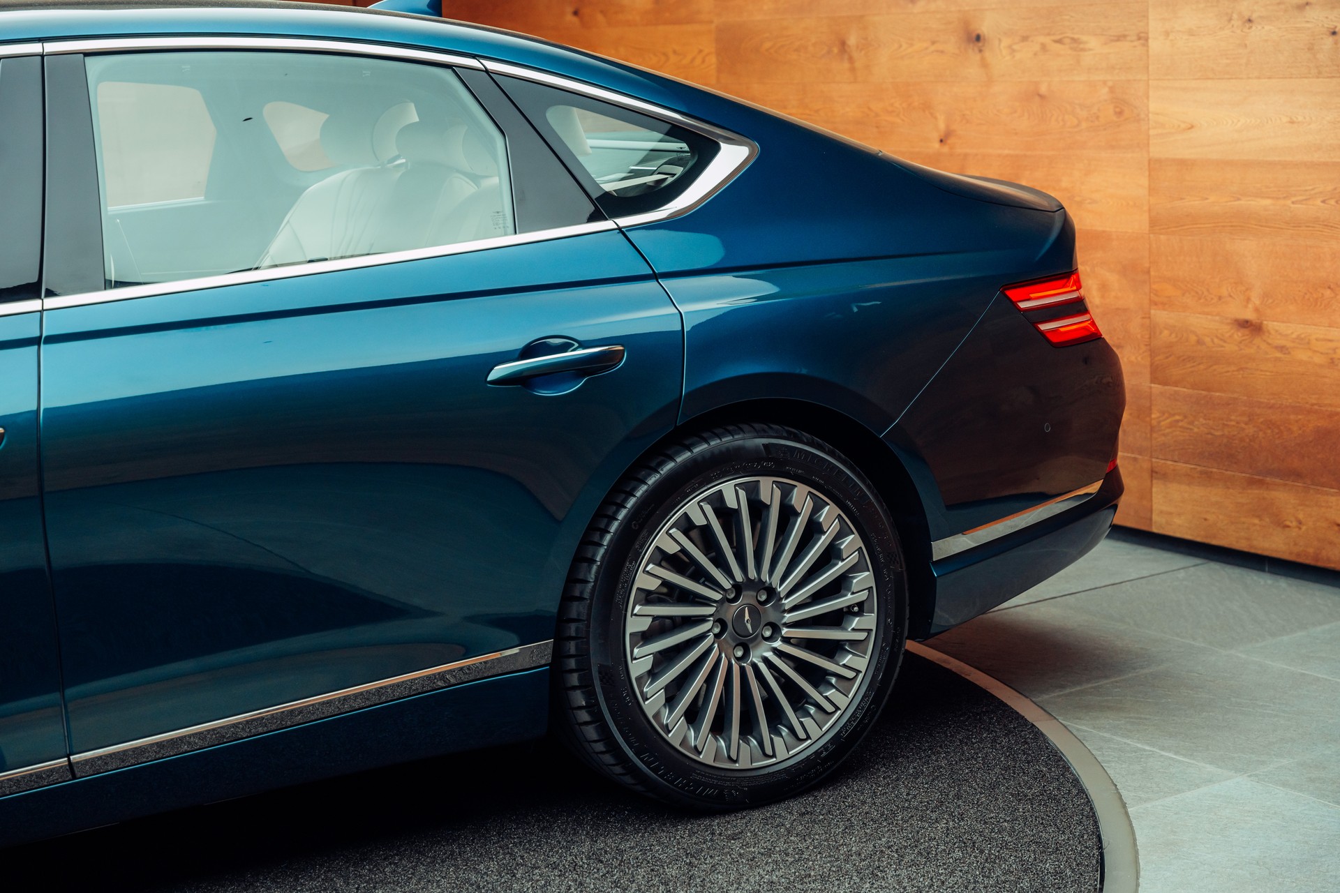 GENESIS G80 Electrificed Luxury 87,2kWh AWD-image-10