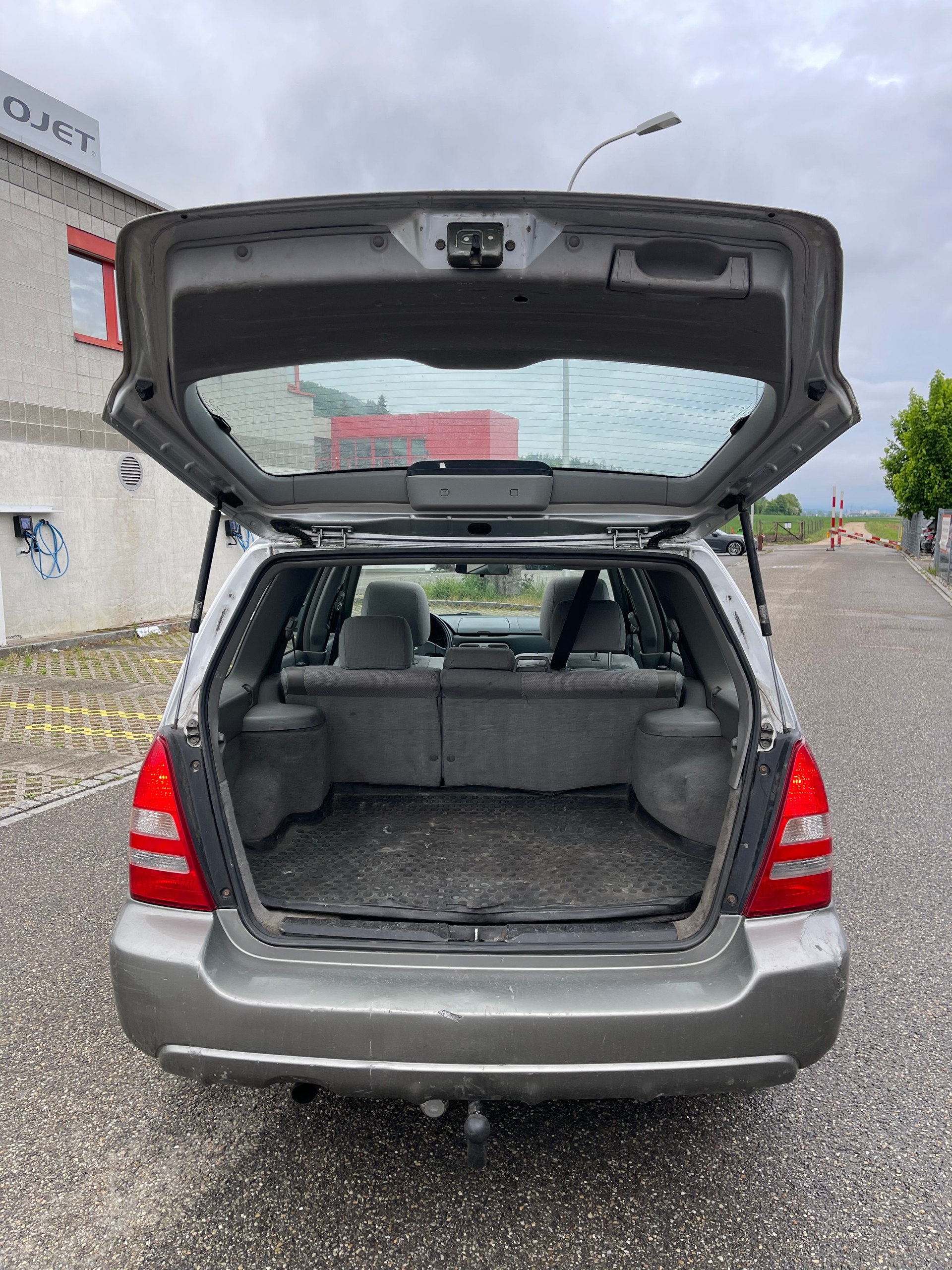 SUBARU Forester 2.0X ** Frisch MFK: 04.05.2026** Frisch Service ** Anhängerkupplung **-image-14