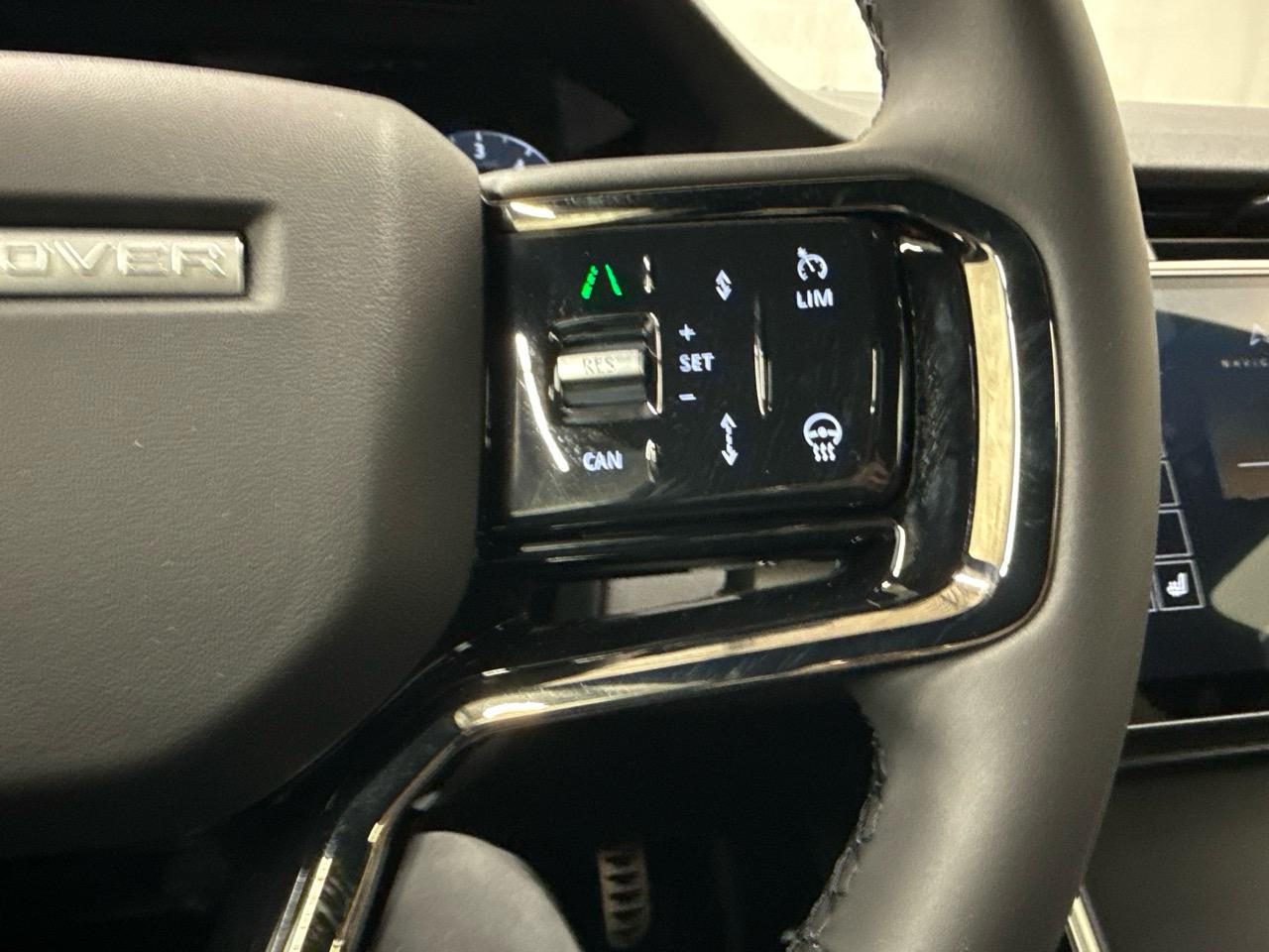 LAND ROVER Range Rover Evoque P 270e Dynamic SE AT9-image-11