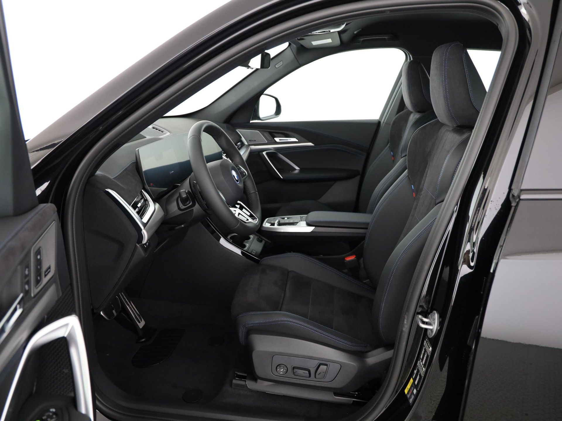 BMW X1 30e xDrive paddles-image-4