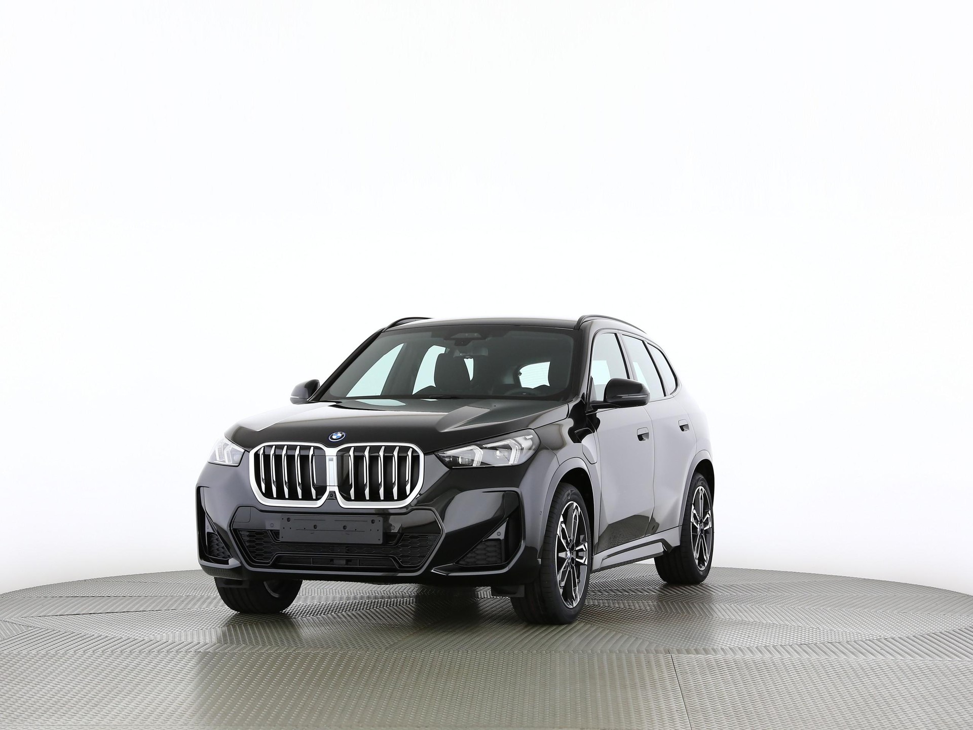 BMW X1 30e xDrive paddles-image-6