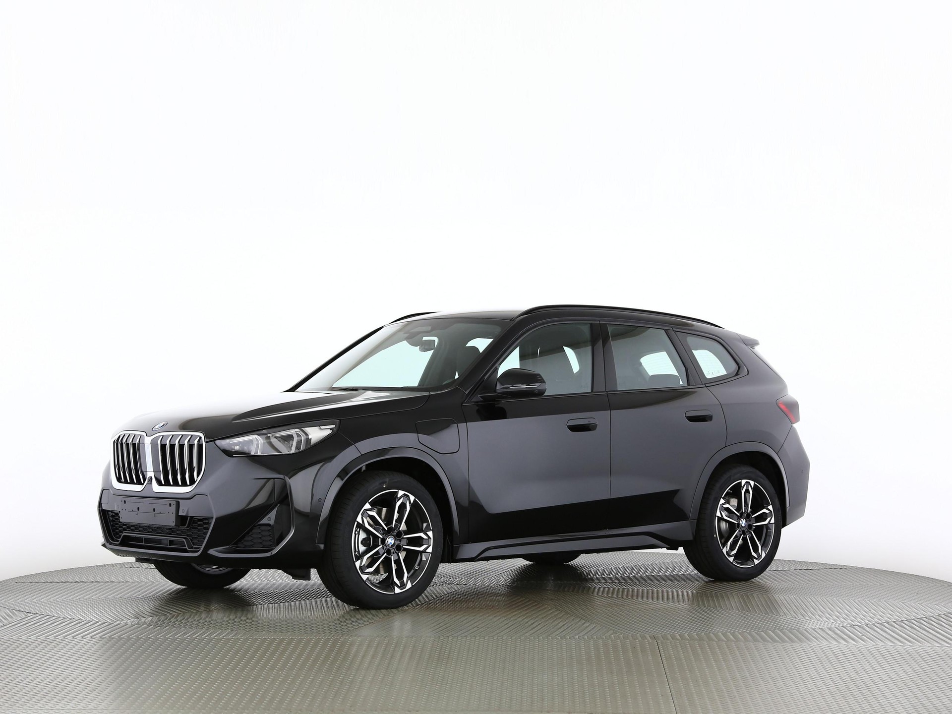 BMW X1 30e xDrive paddles-image-8