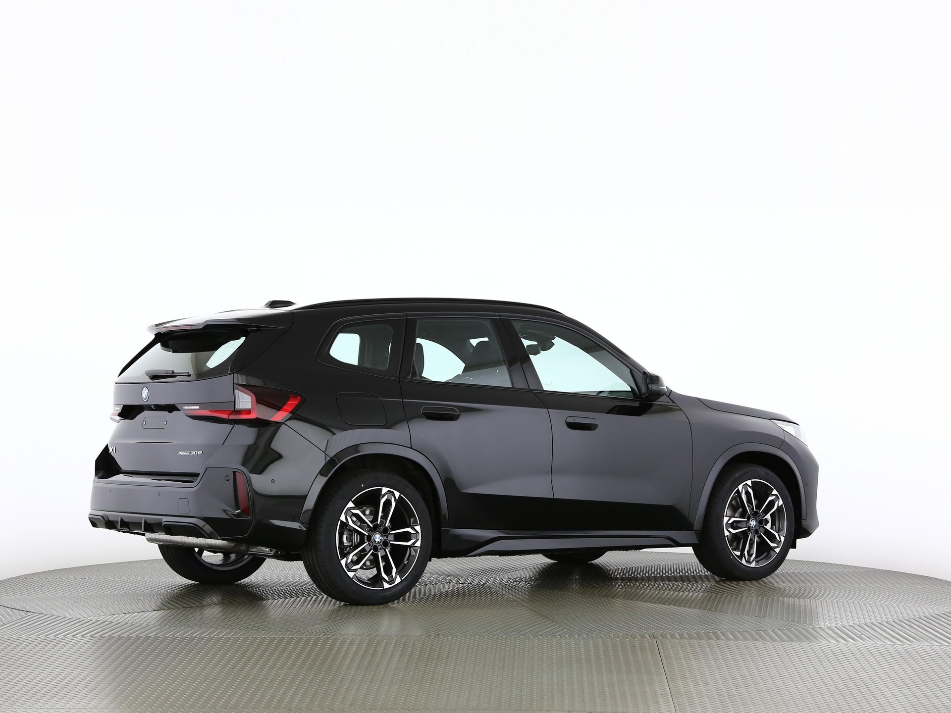 BMW X1 30e xDrive paddles-image-20