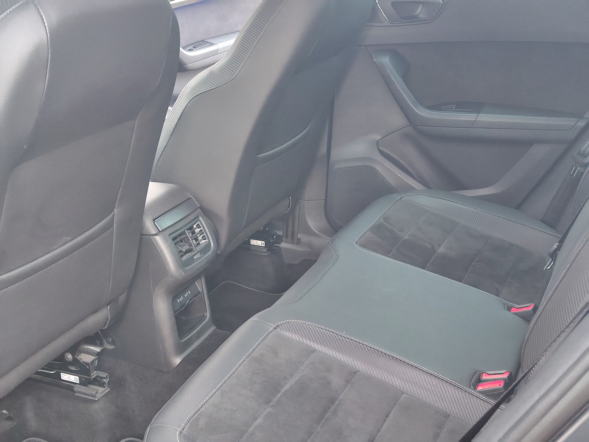 CUPRA Ateca 2.0 TSI Cupra 4Drive DSG-image-8