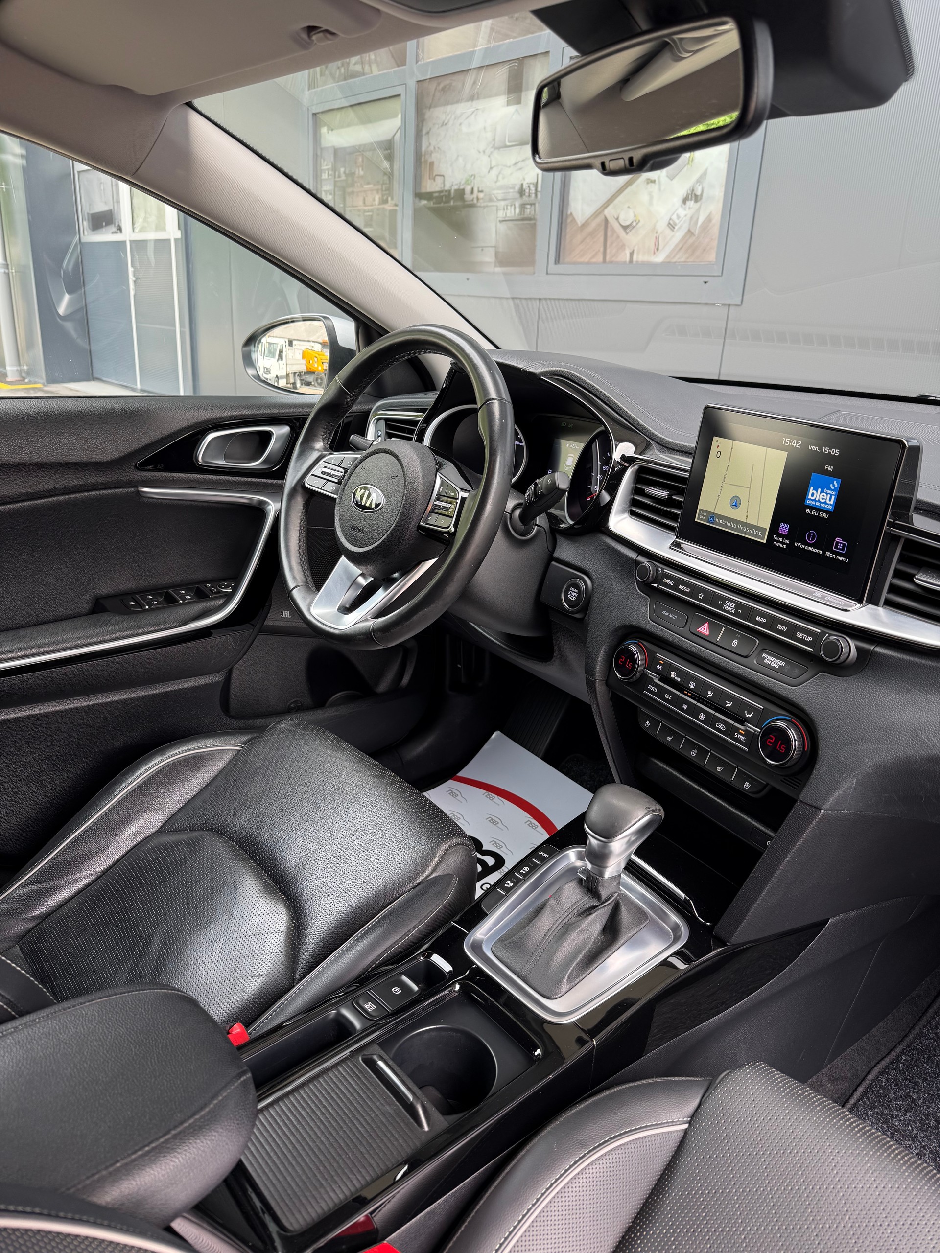 KIA Ceed 1.4 T-GDi Style DCT-image-11