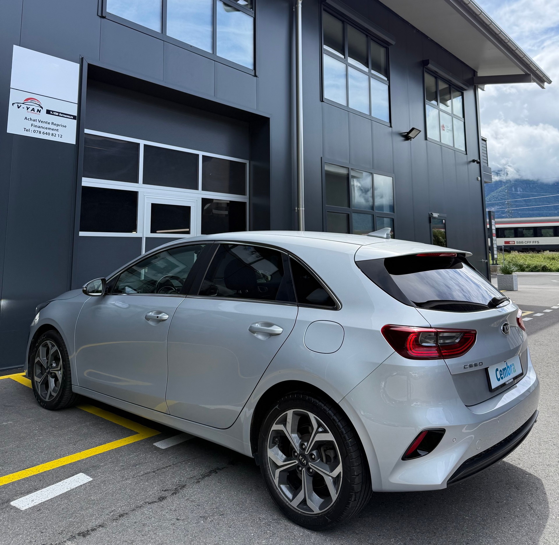 KIA Ceed 1.4 T-GDi Style DCT-image-5