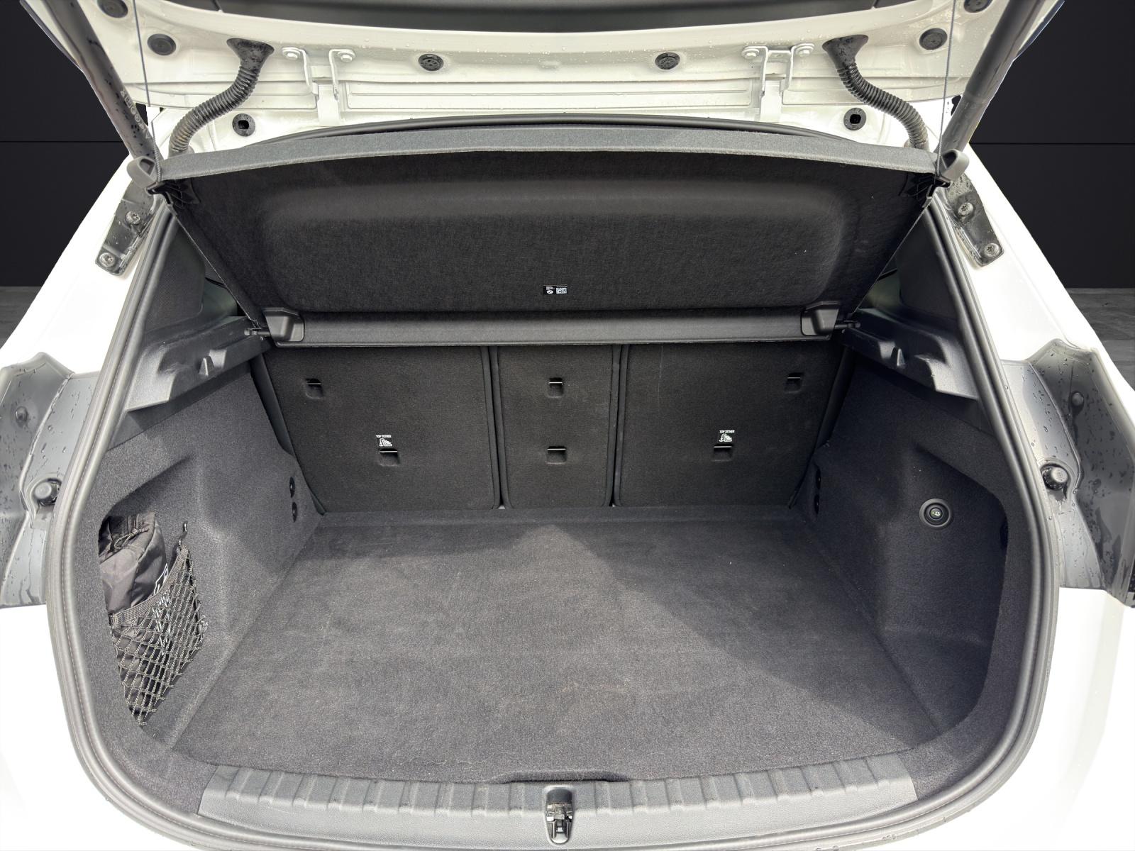 BMW 223d xDrive Active Tourer-image-9