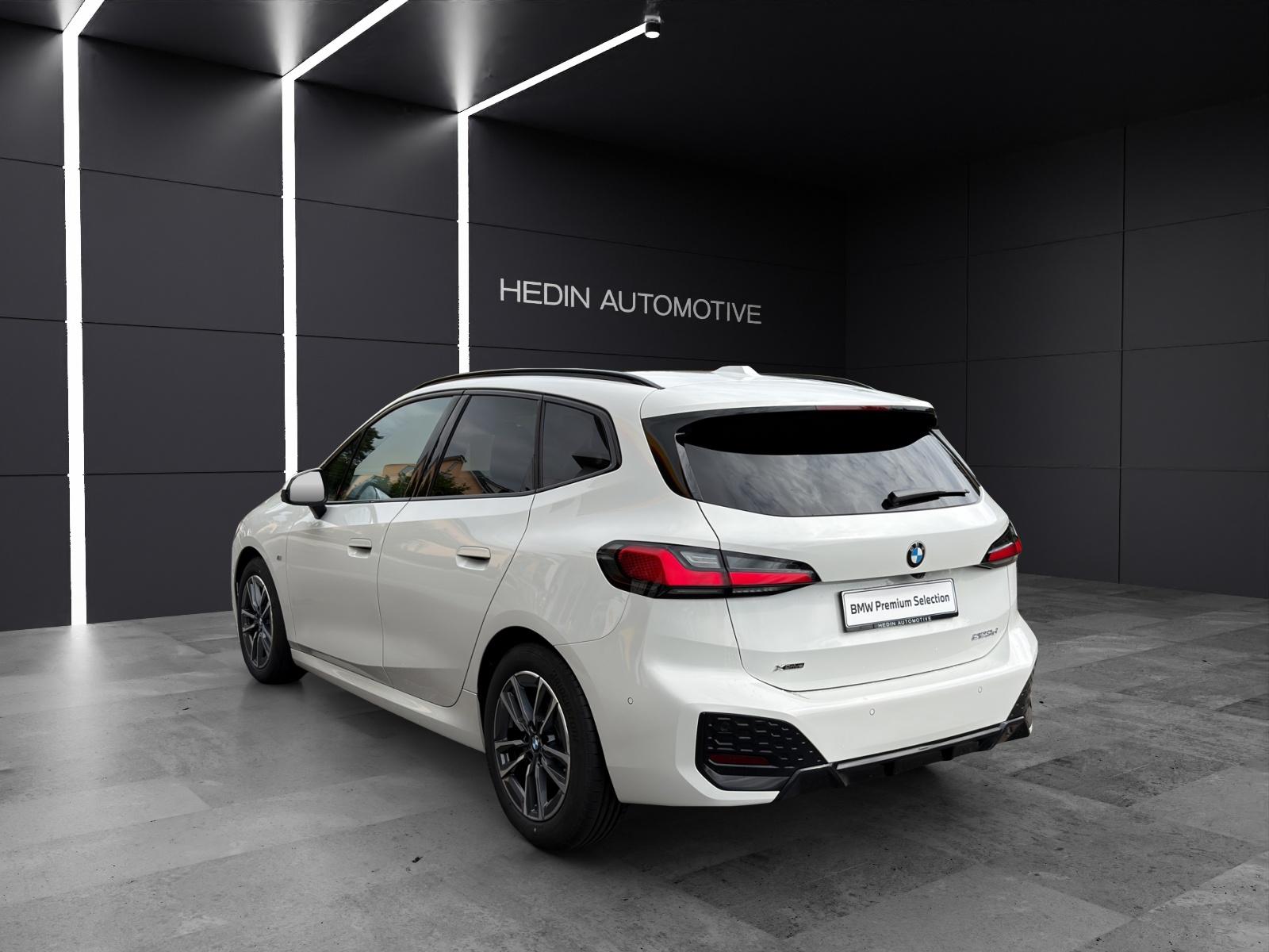 BMW 223d xDrive Active Tourer-showroom-element-2